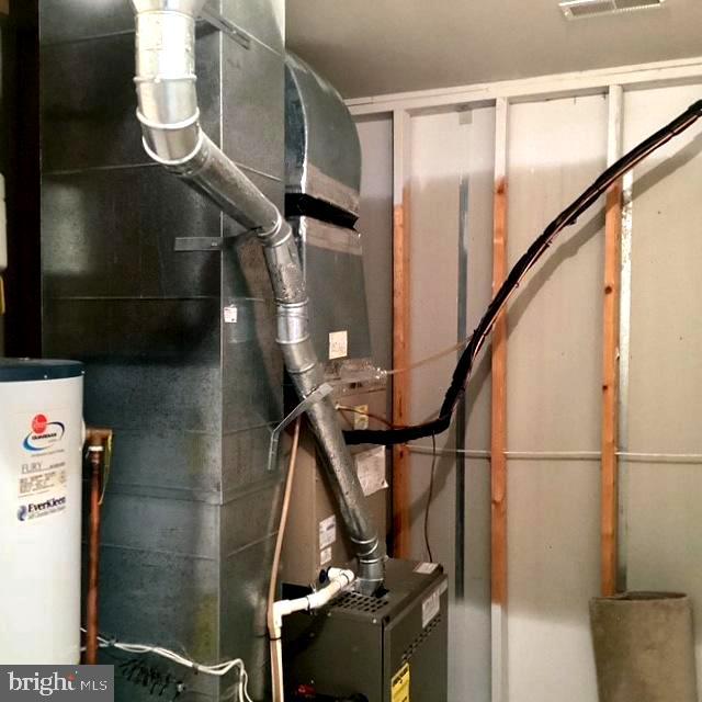 WINDWARD HARBOUR AT SOLOMONS - Residential