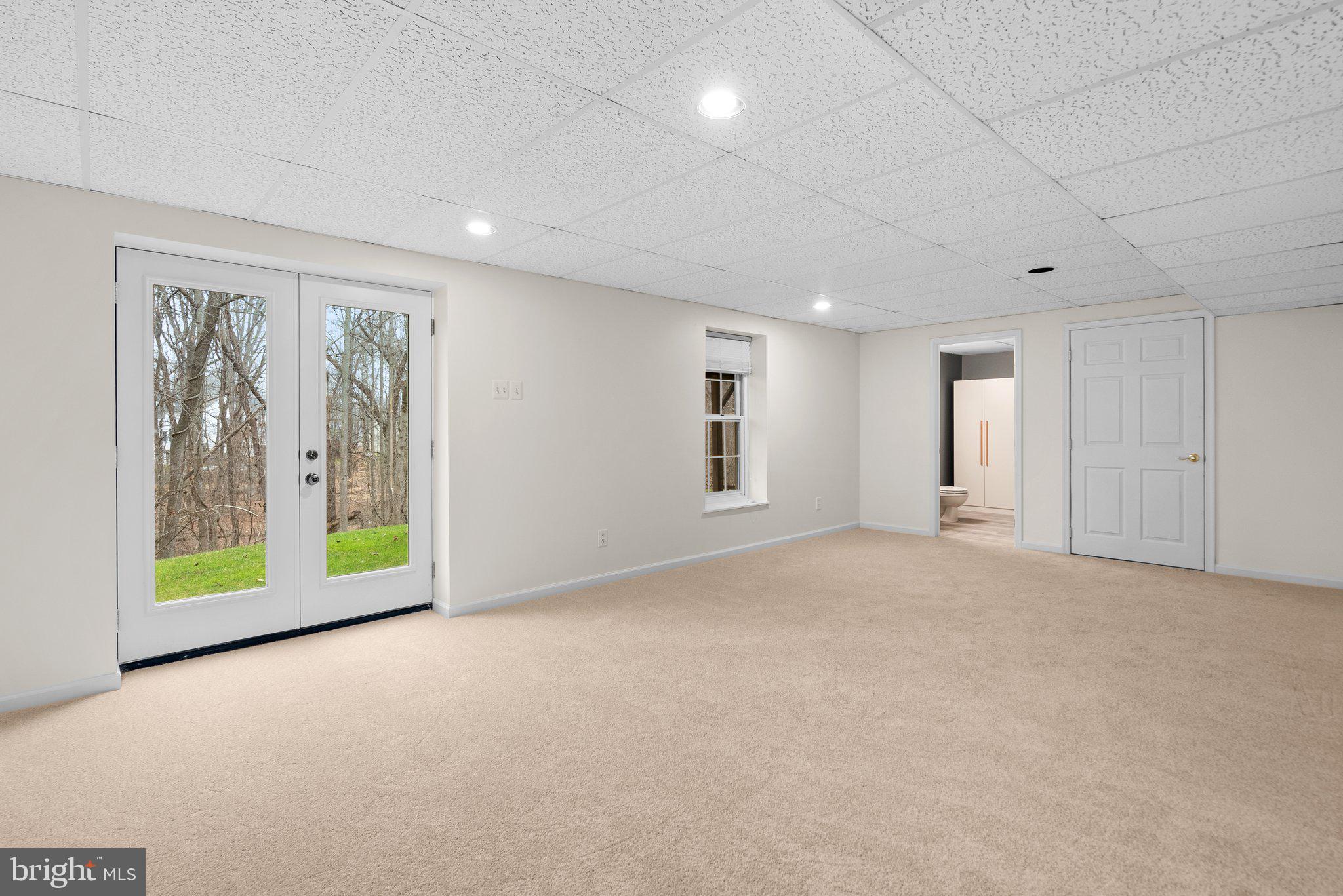 JAMES CREEK - Residential