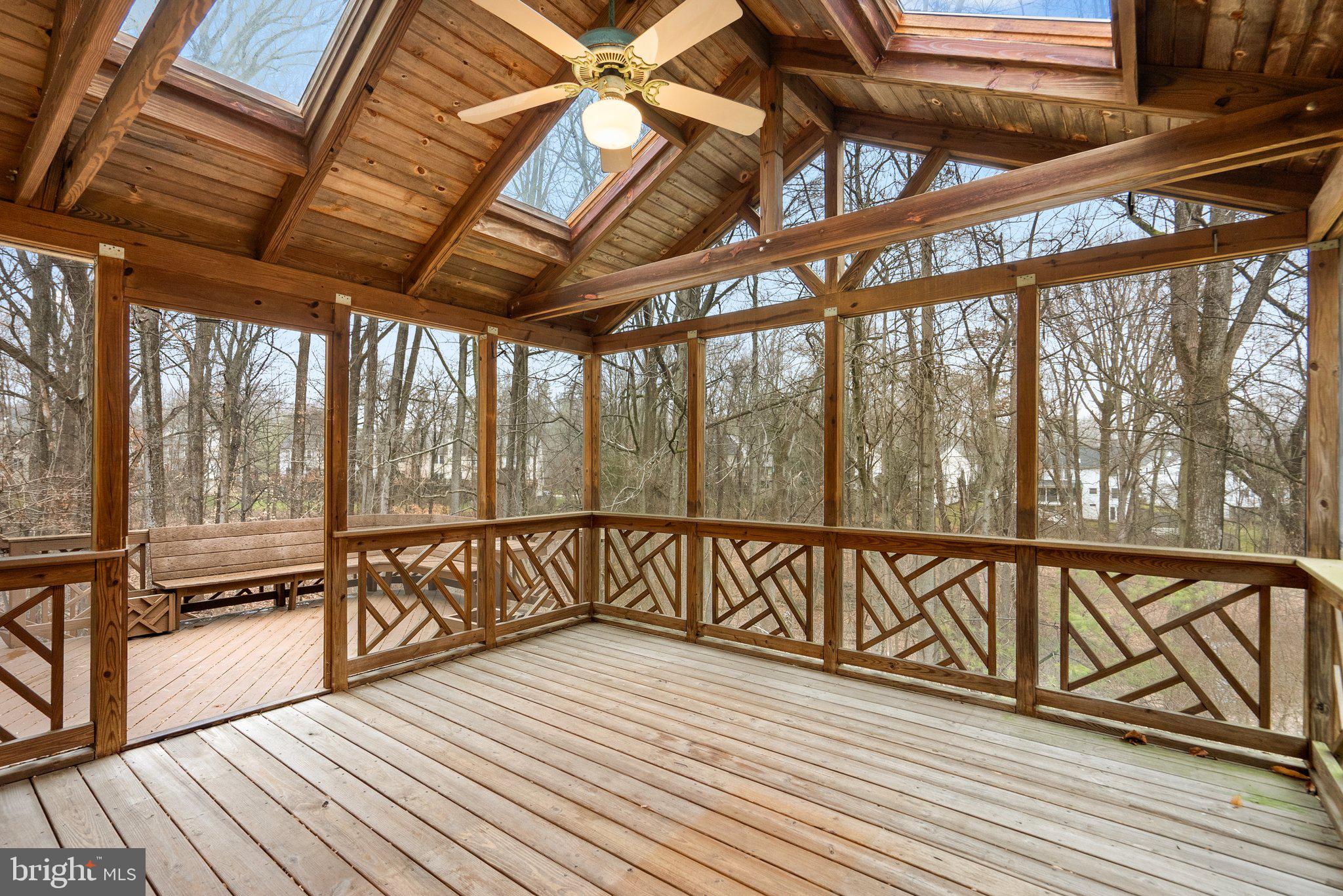 JAMES CREEK - Residential