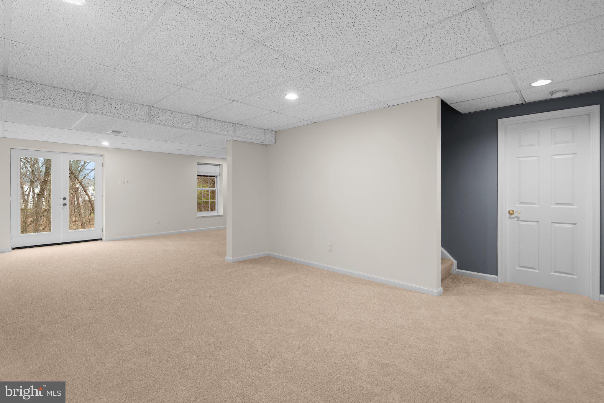 JAMES CREEK - Residential