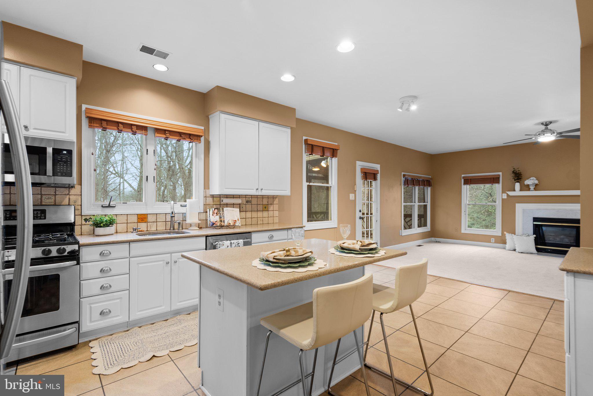 JAMES CREEK - Residential