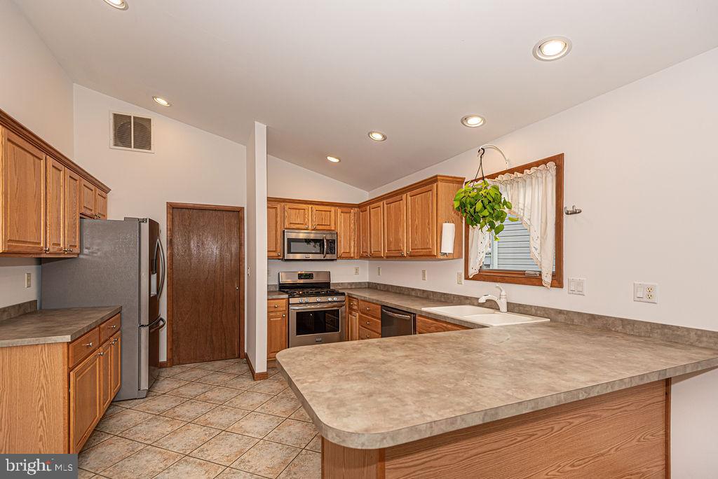 OCEAN PINES - TEAL BAY - Residential