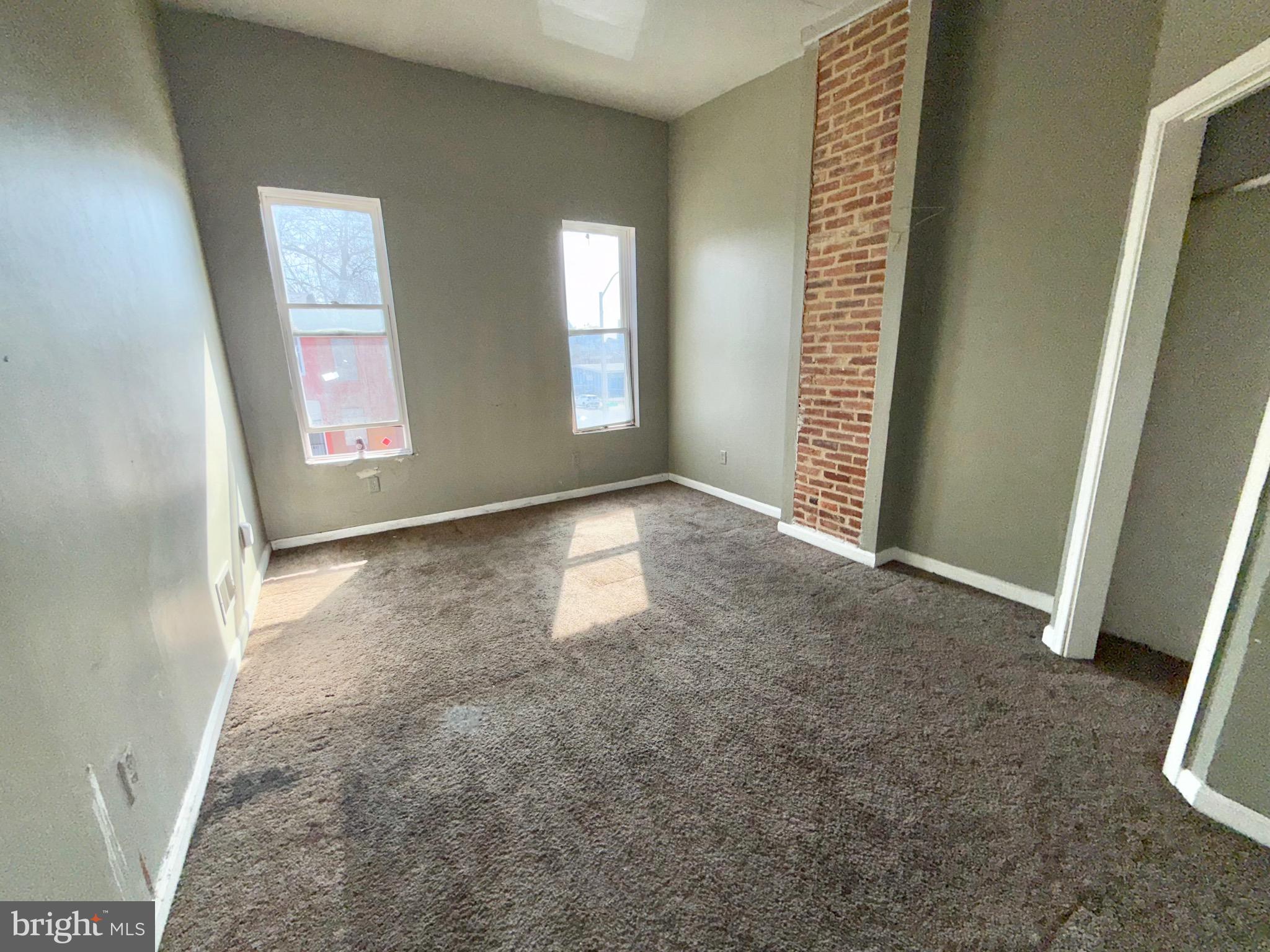 JOHNSTON SQUARE - Residential