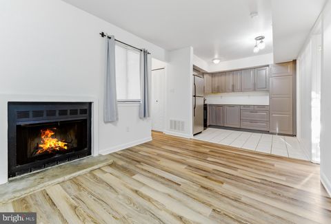 Condo For Sale - 403 Shelby Court<br/> SICKLERVILLE, NJ 08081