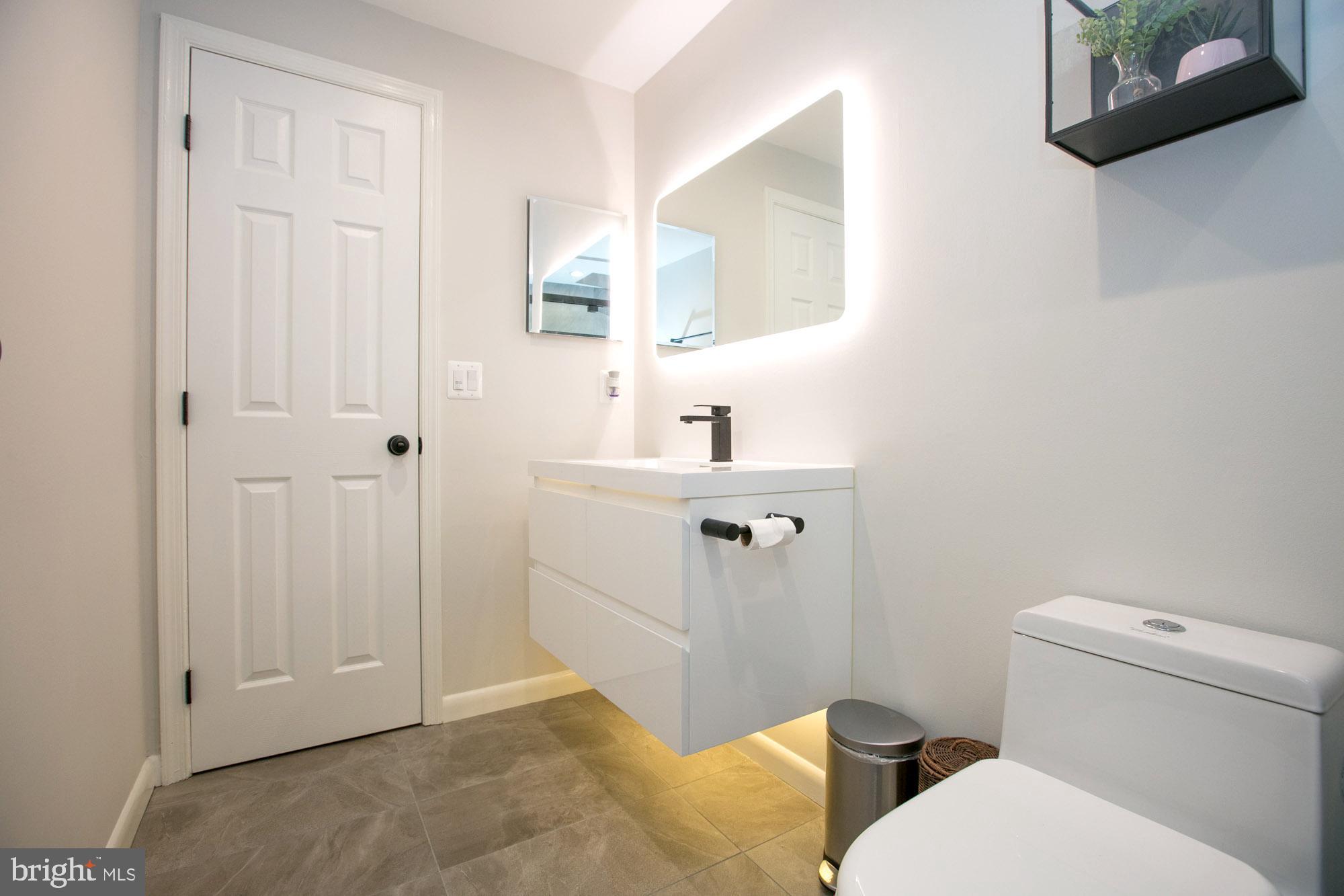 CAROLINE OAKS - Residential