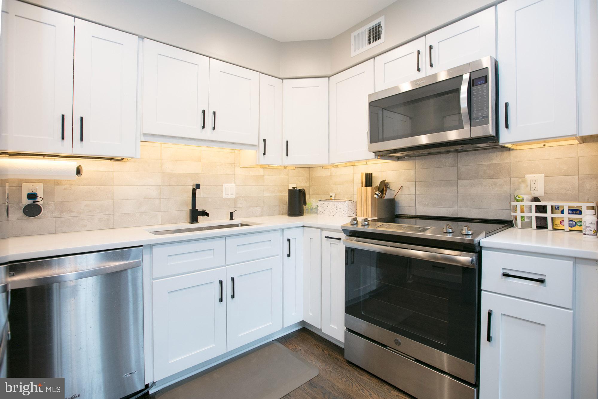 CAROLINE OAKS - Residential