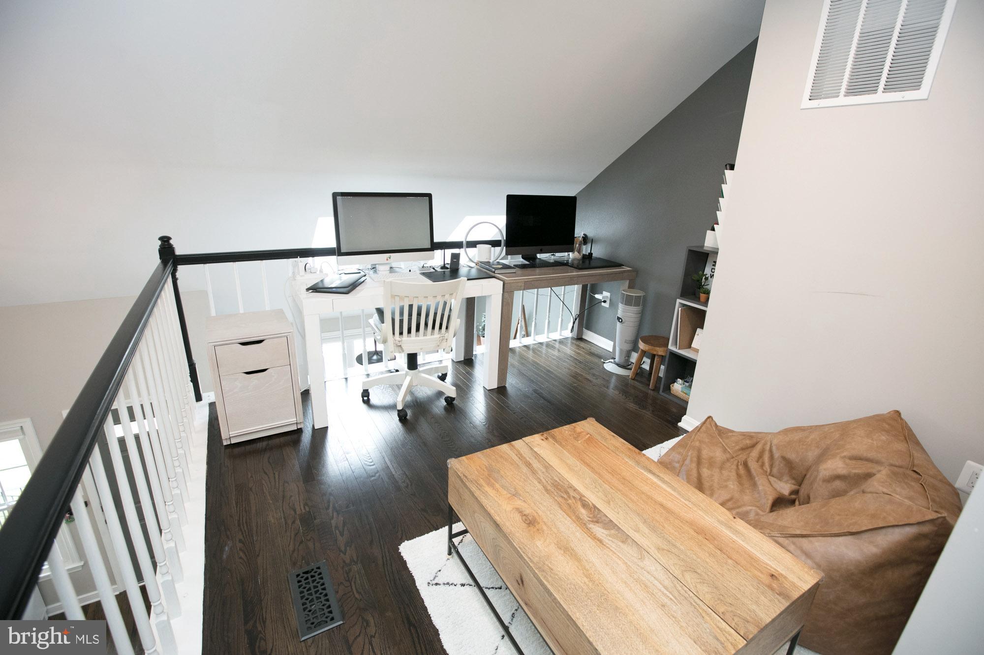 CAROLINE OAKS - Residential