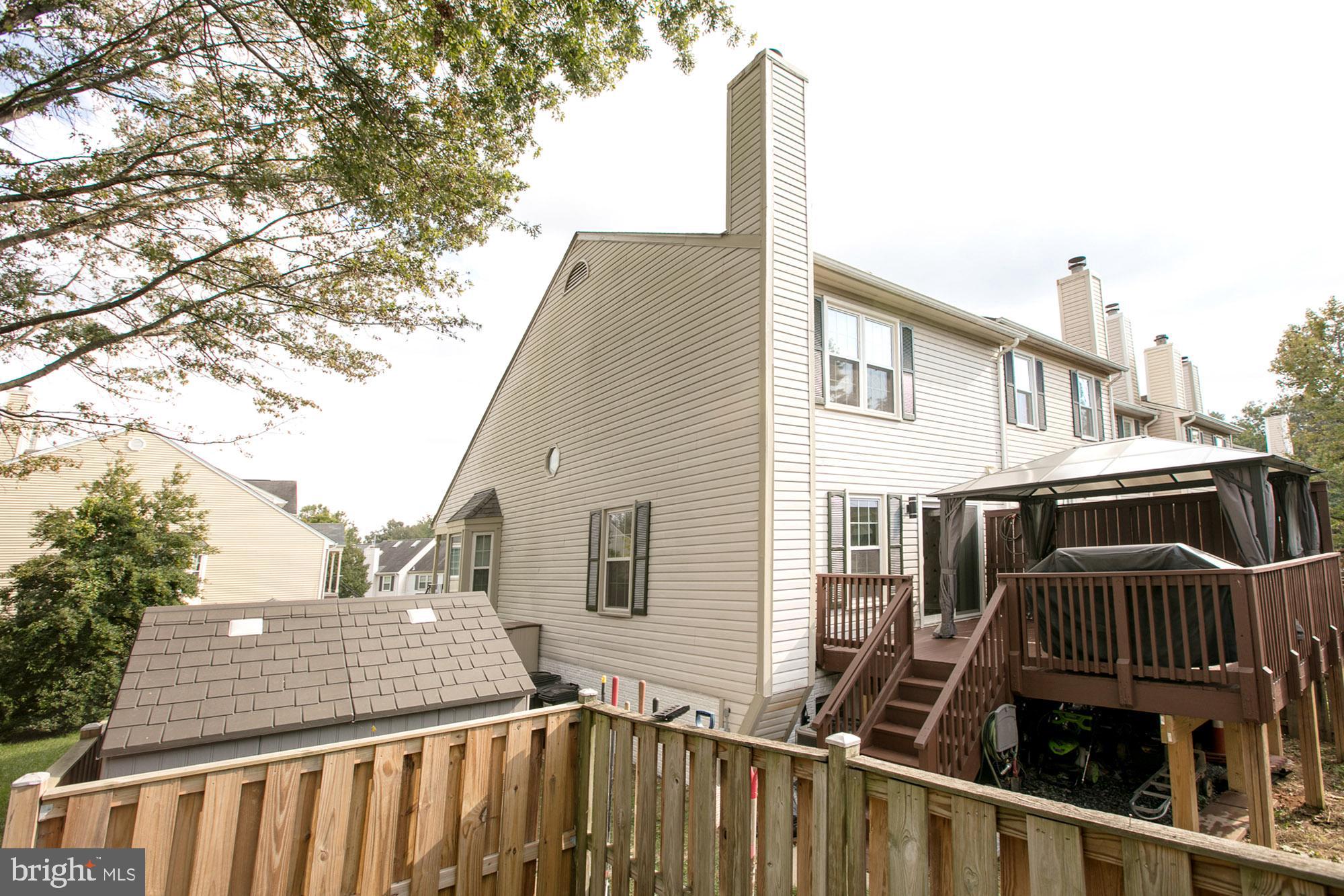 CAROLINE OAKS - Residential