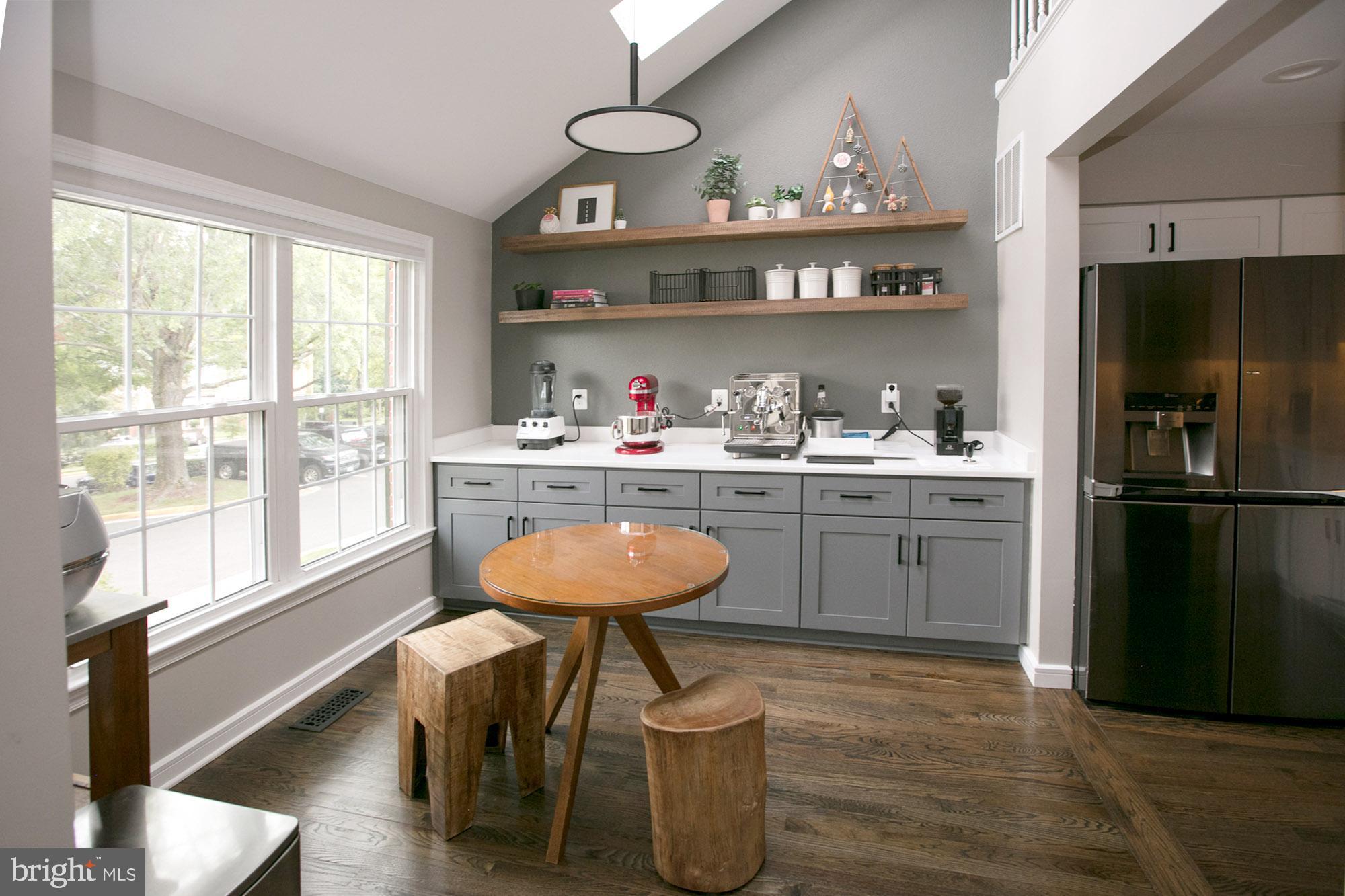 CAROLINE OAKS - Residential