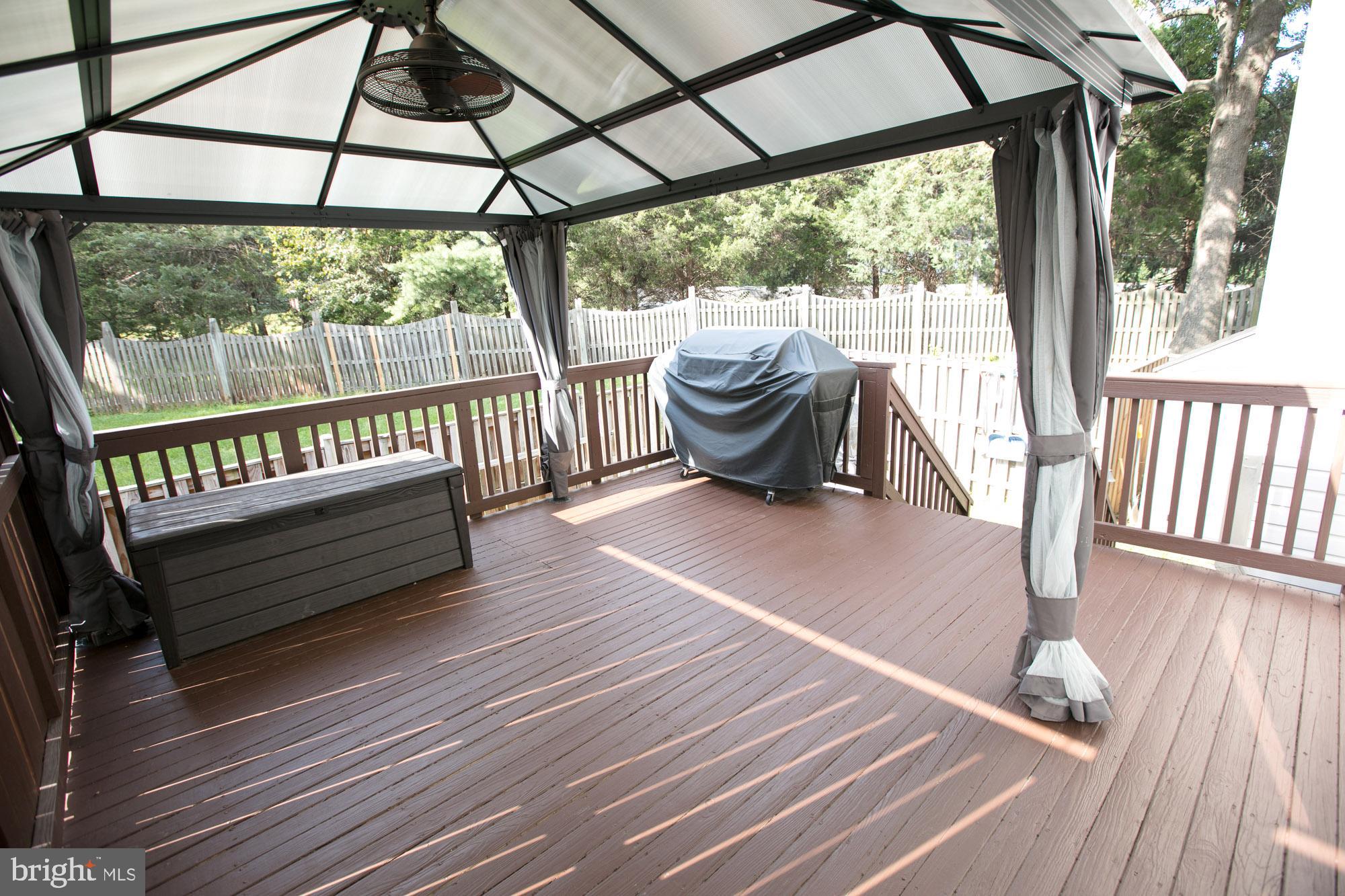 CAROLINE OAKS - Residential