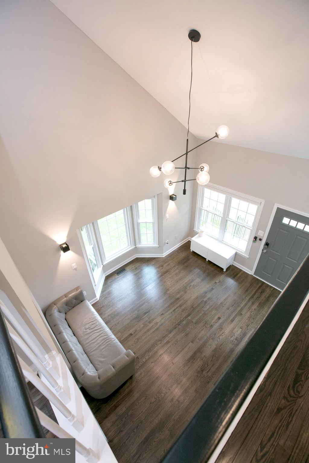 CAROLINE OAKS - Residential