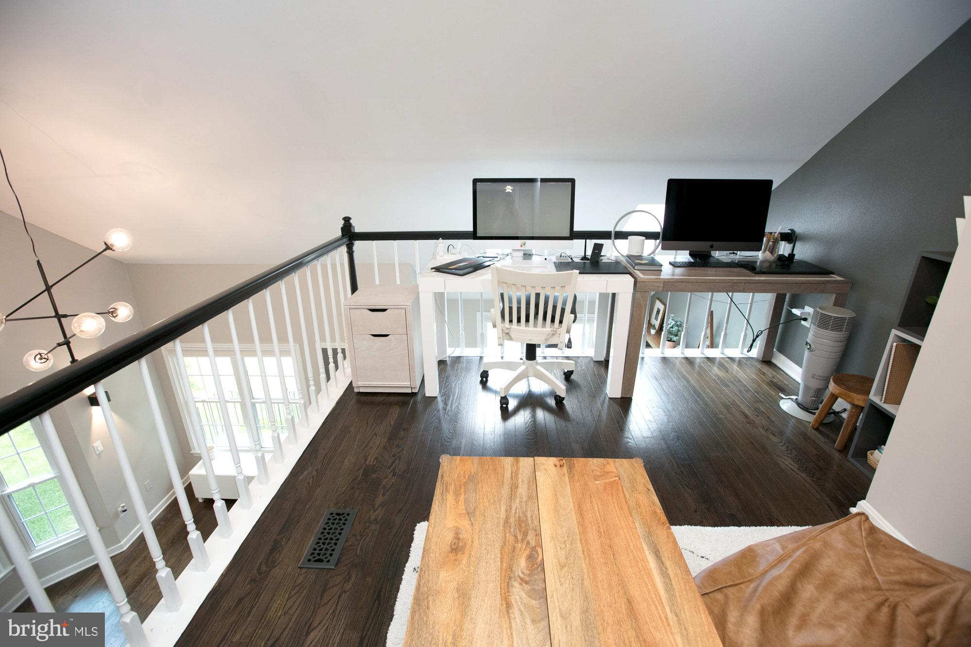 CAROLINE OAKS - Residential