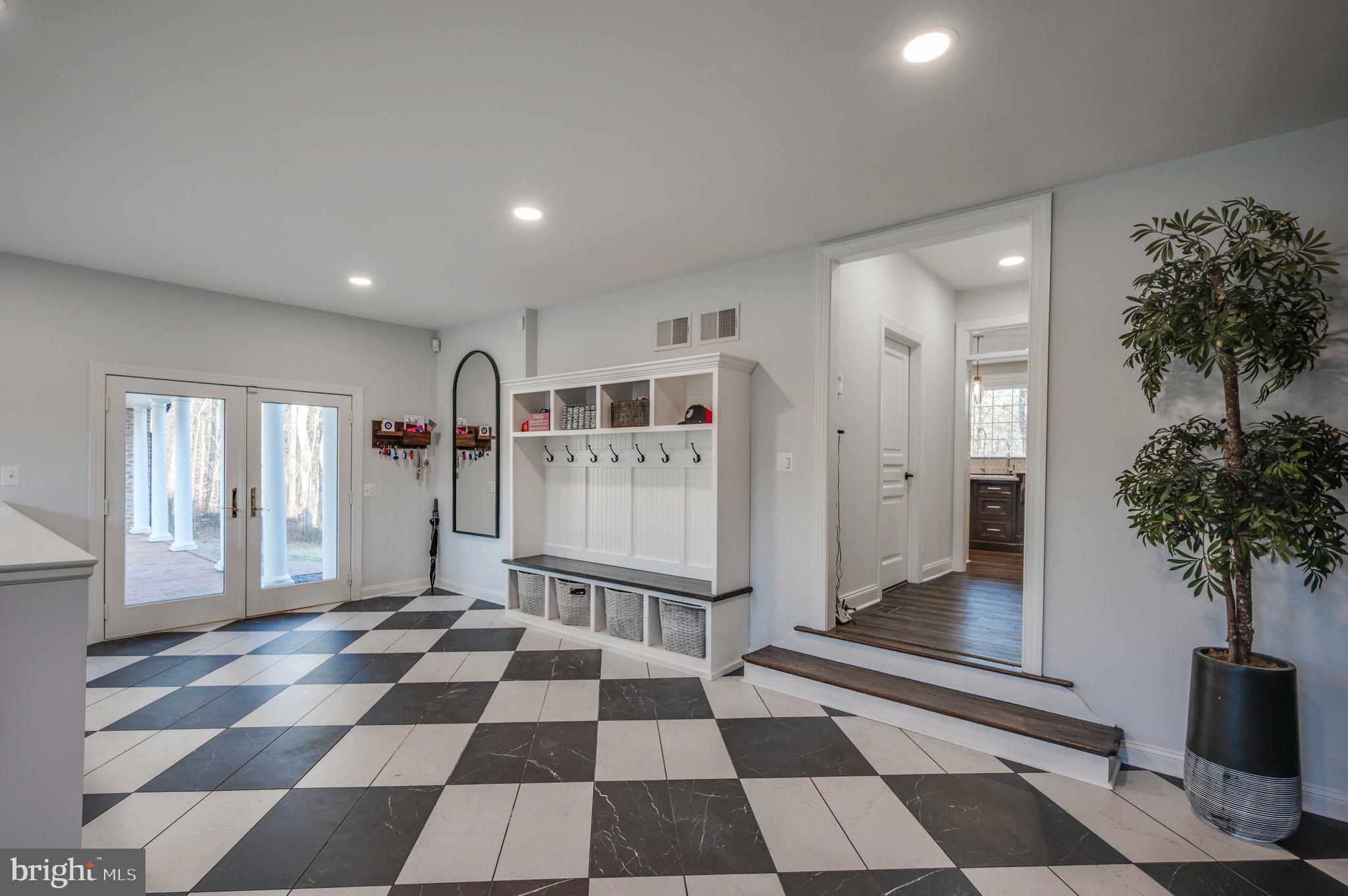 KINGSVILLE - Residential