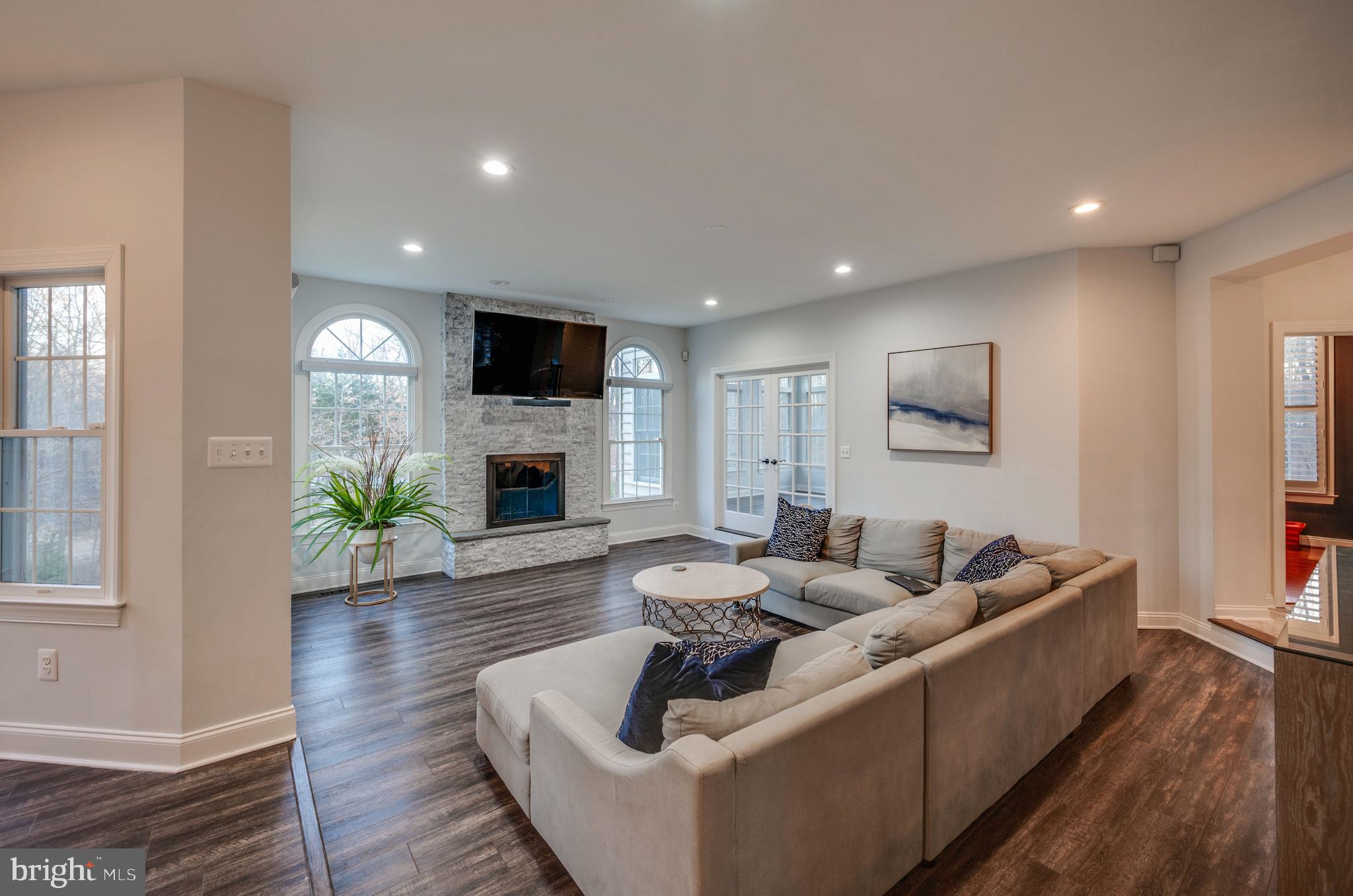 KINGSVILLE - Residential