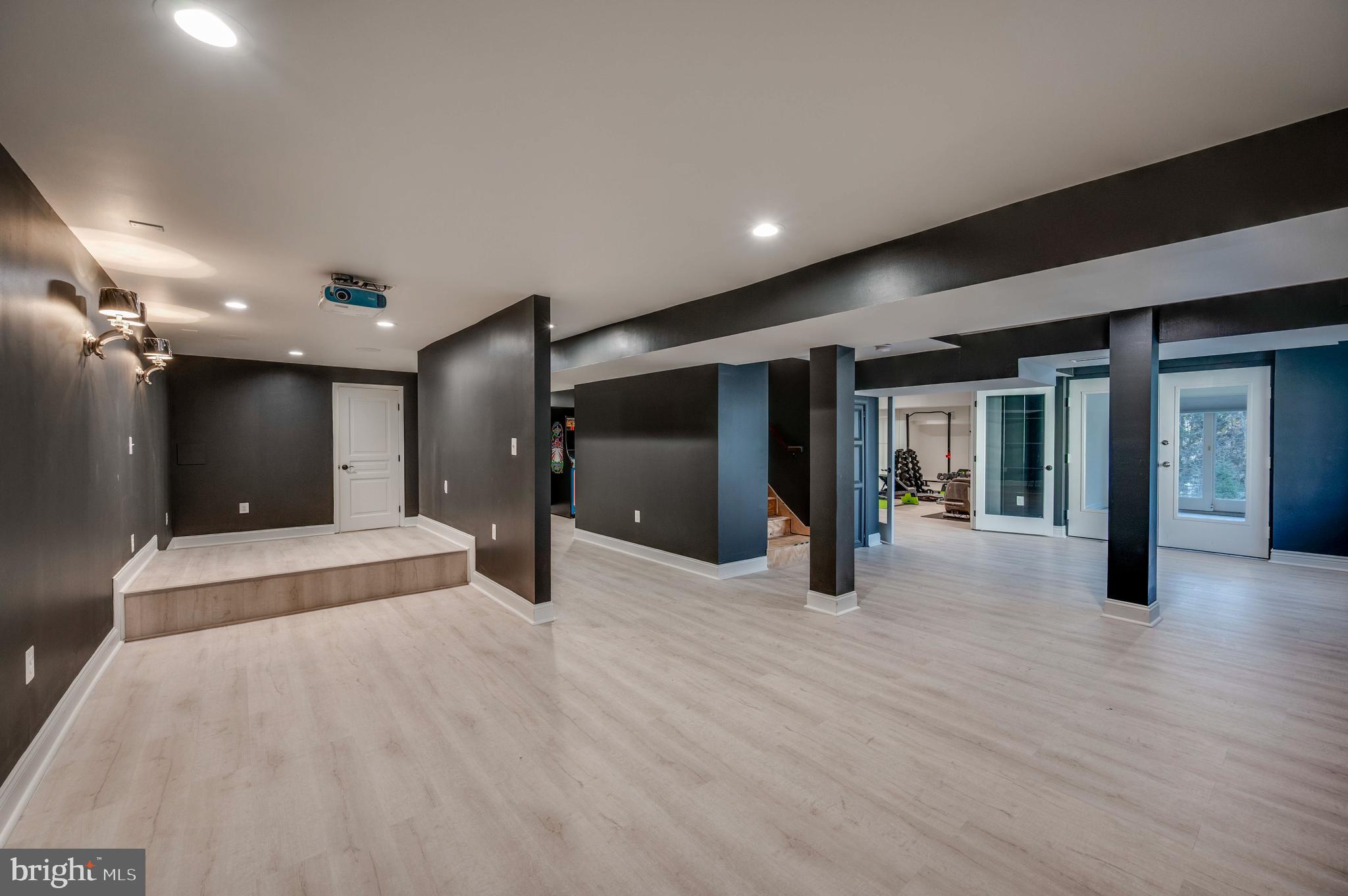 KINGSVILLE - Residential