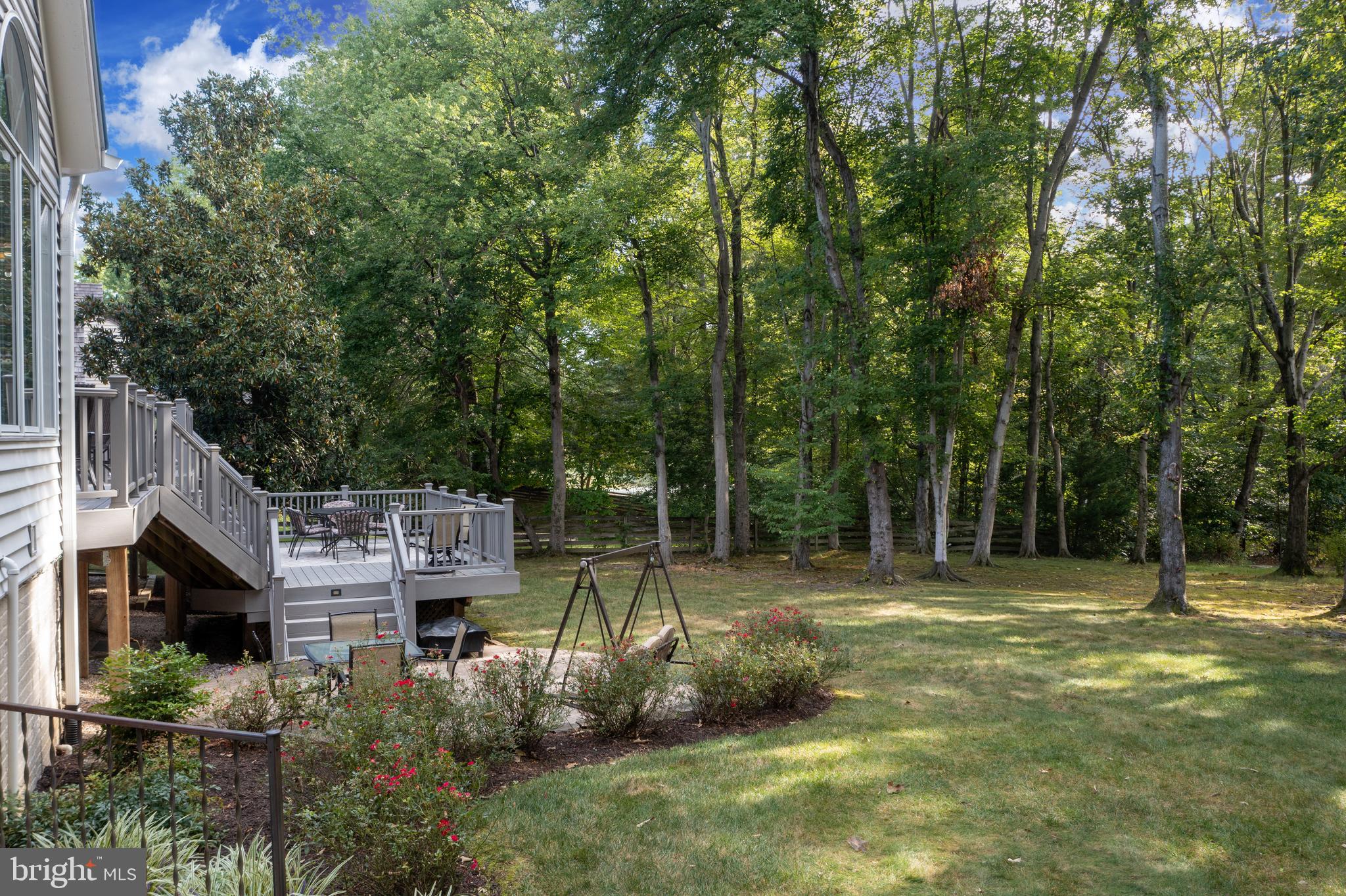 9705 RAMBLING RIDGE COURT