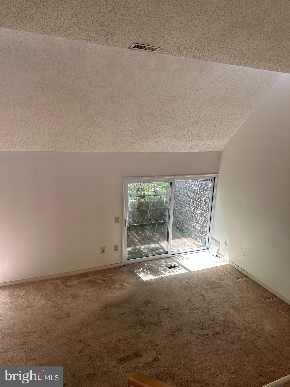 COLD SPRING NEWTOWN - Residential