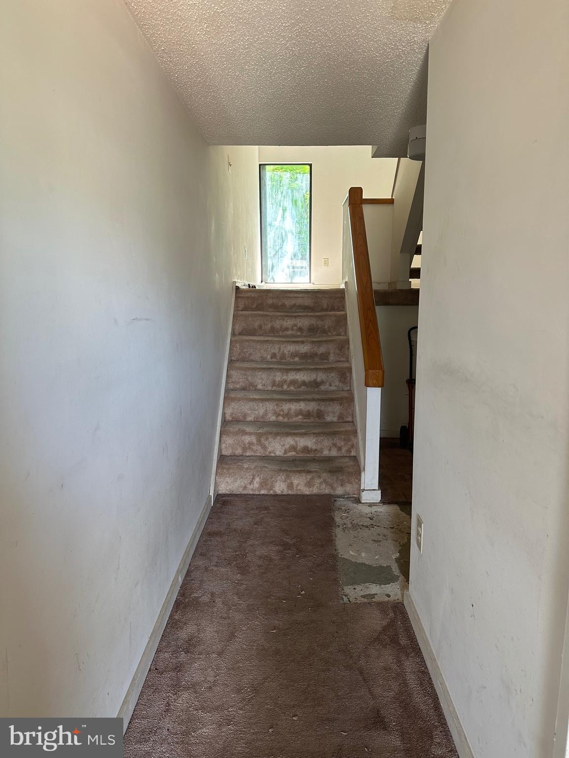 COLD SPRING NEWTOWN - Residential