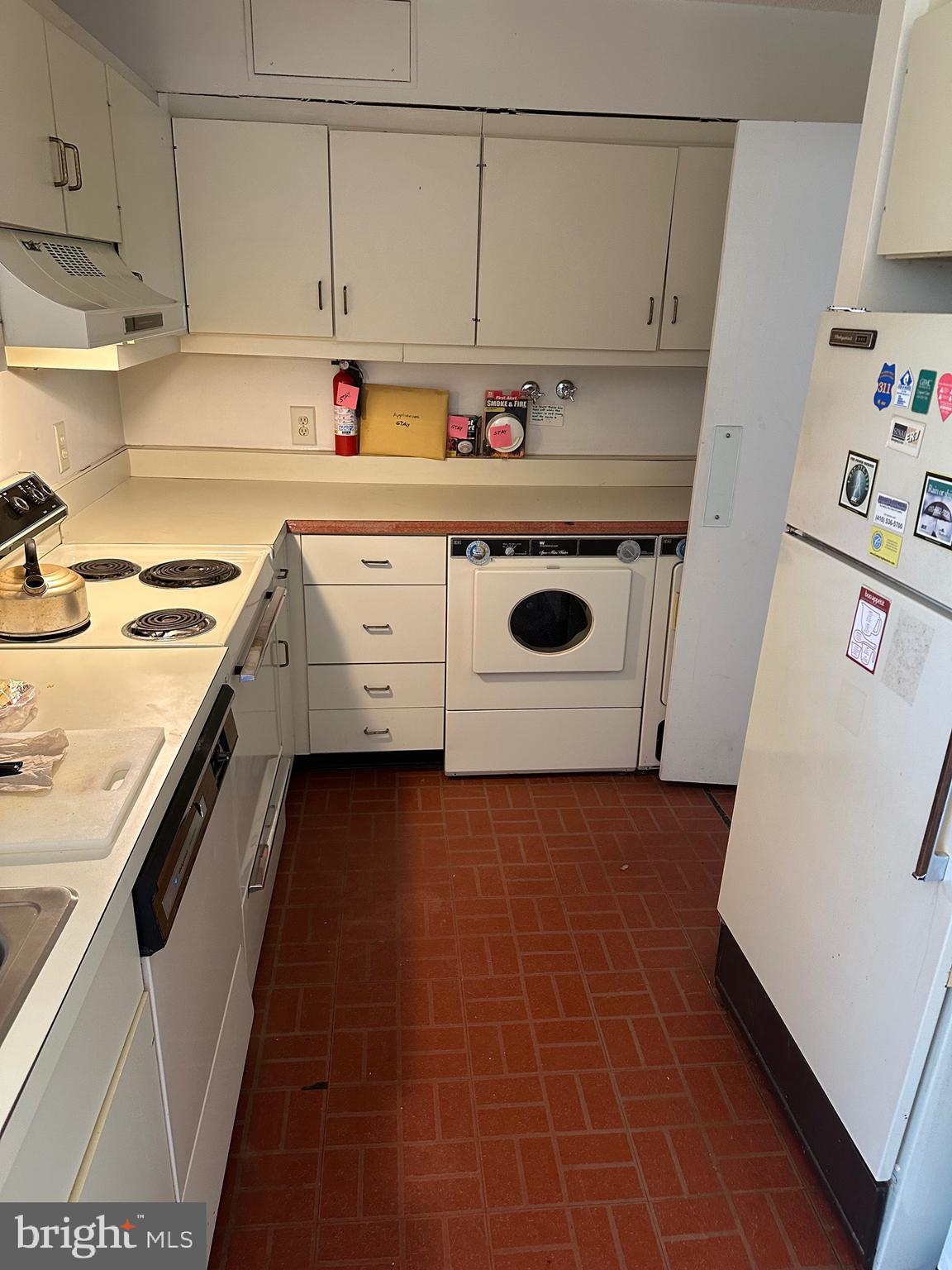 COLD SPRING NEWTOWN - Residential