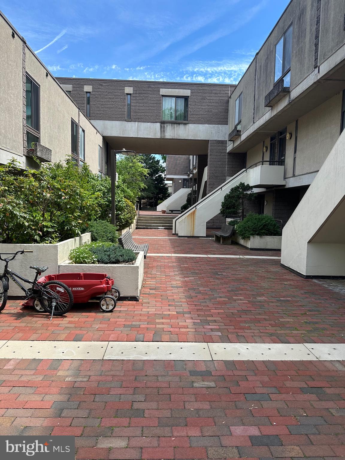 COLD SPRING NEWTOWN - Residential