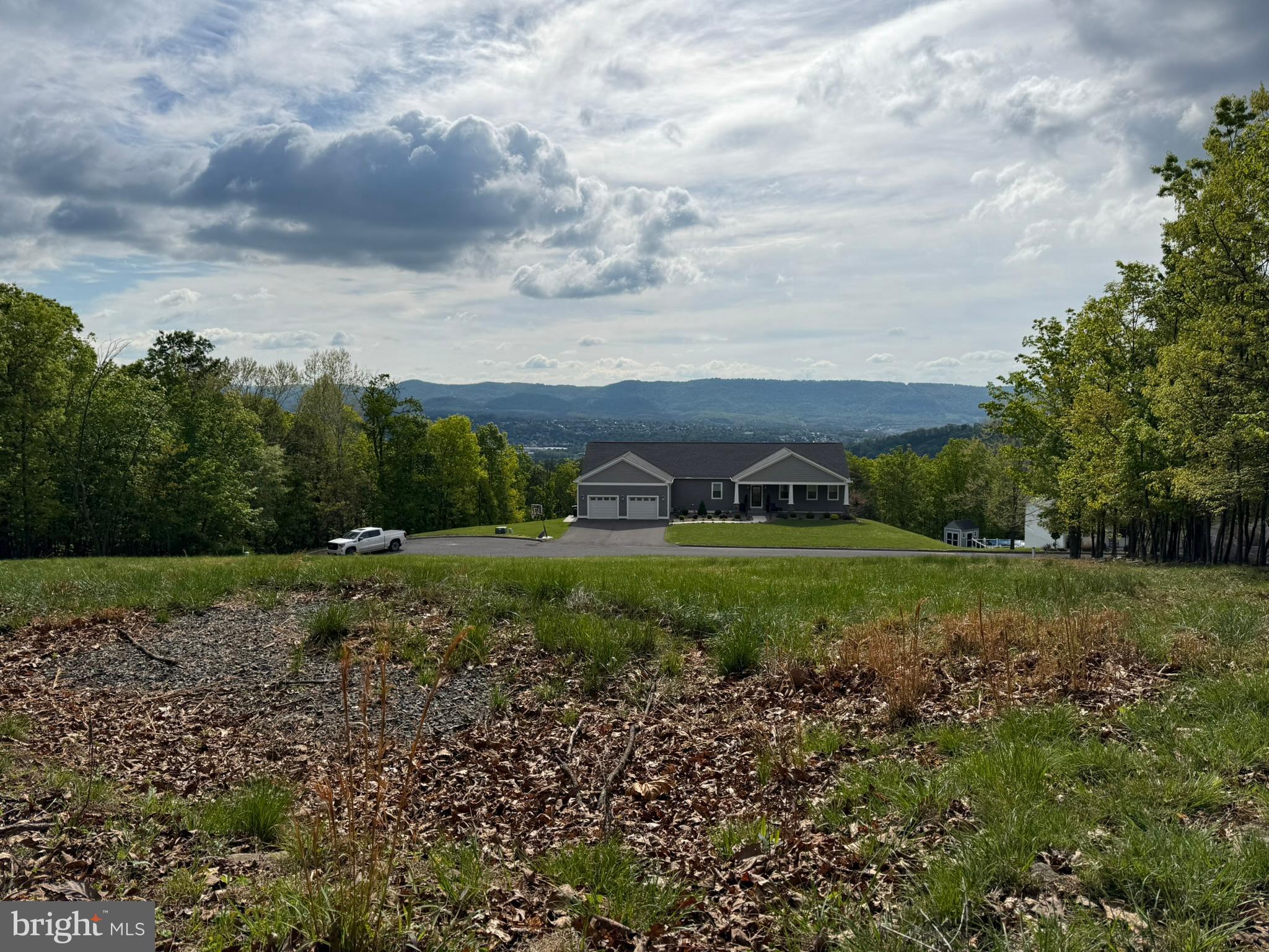 THE POINTE ON HAYSTACK - Land