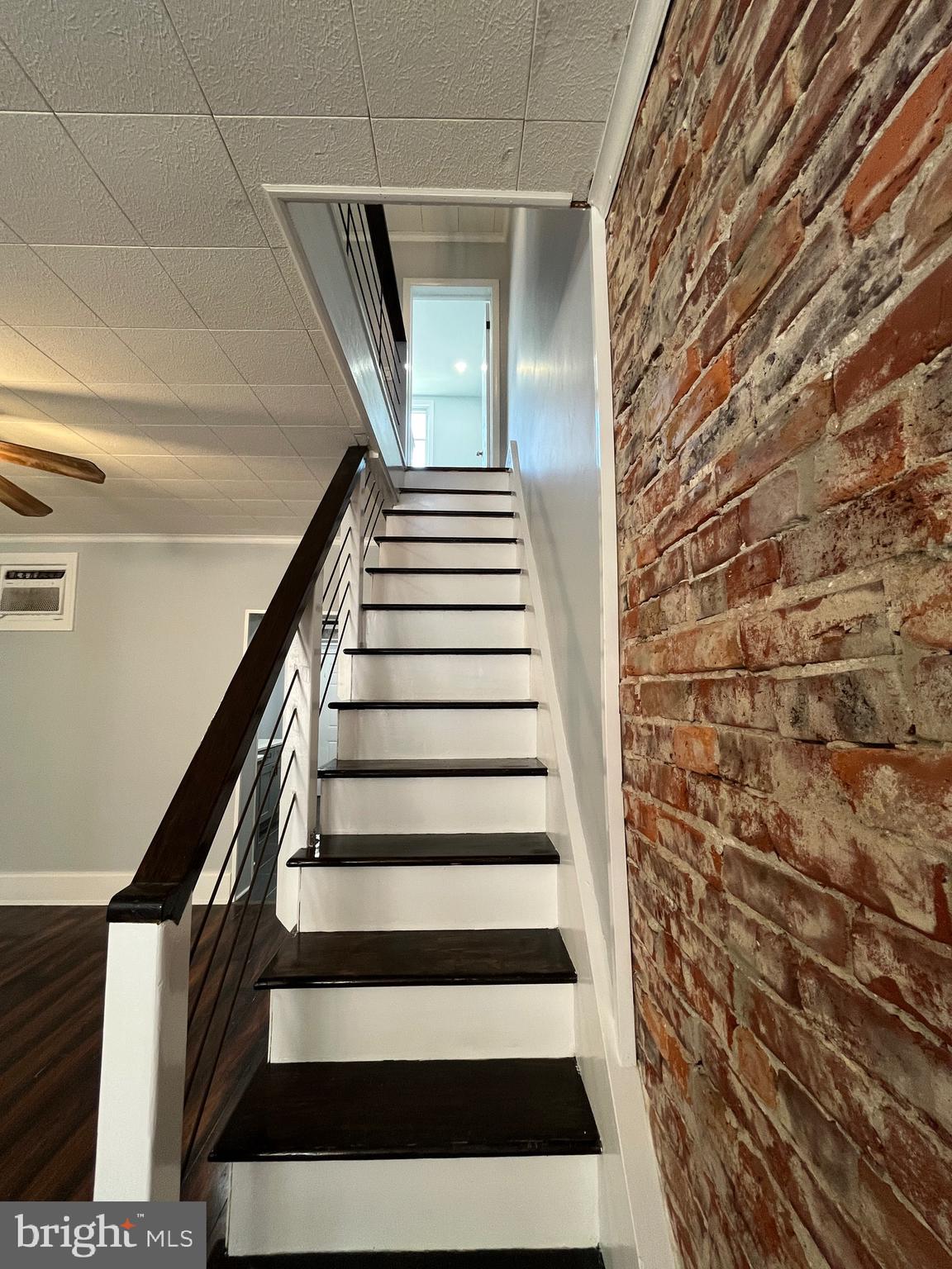 LOWER MOYAMENSING - Residential Lease