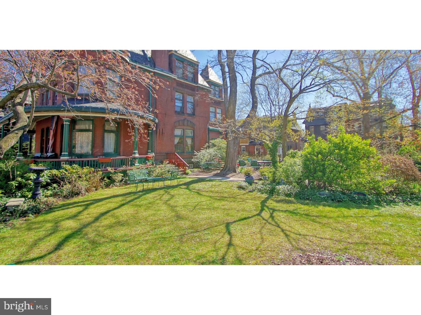 UNIVERSITY CITY - Residential