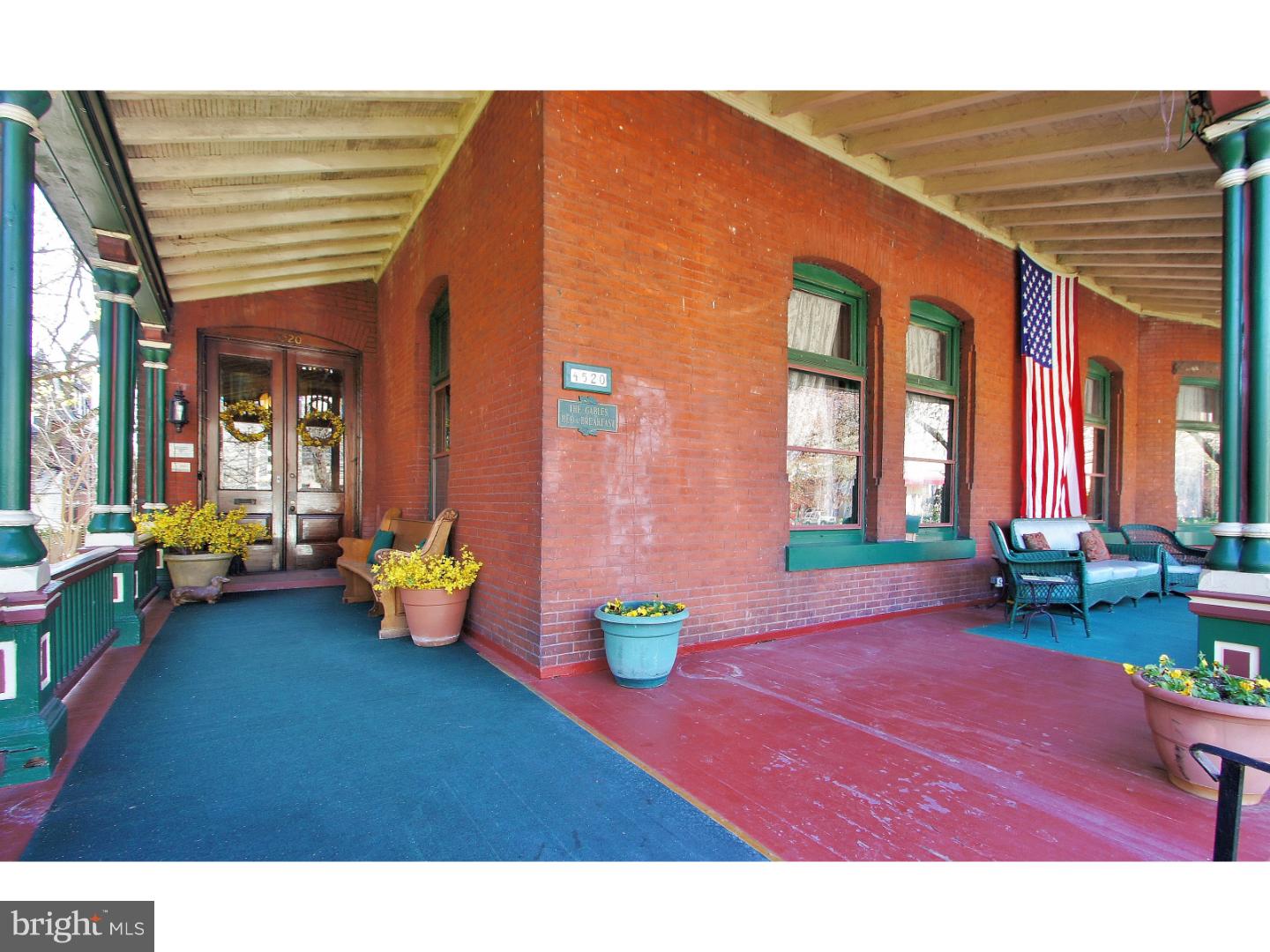 UNIVERSITY CITY - Residential