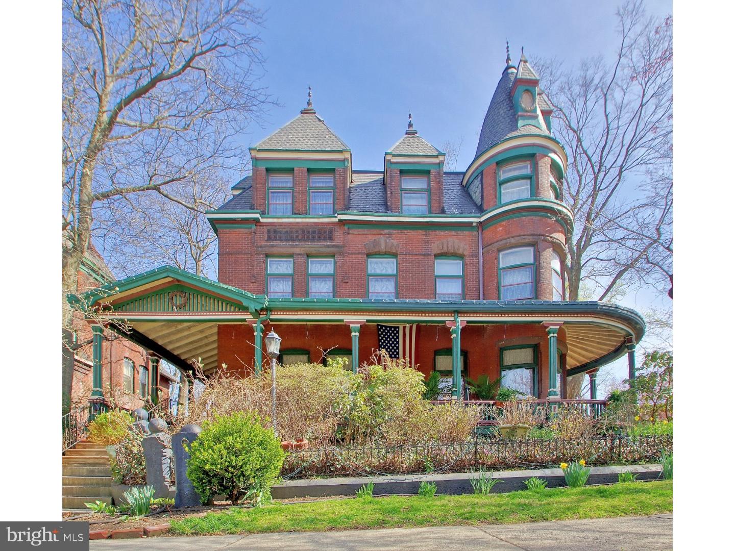 UNIVERSITY CITY - Residential