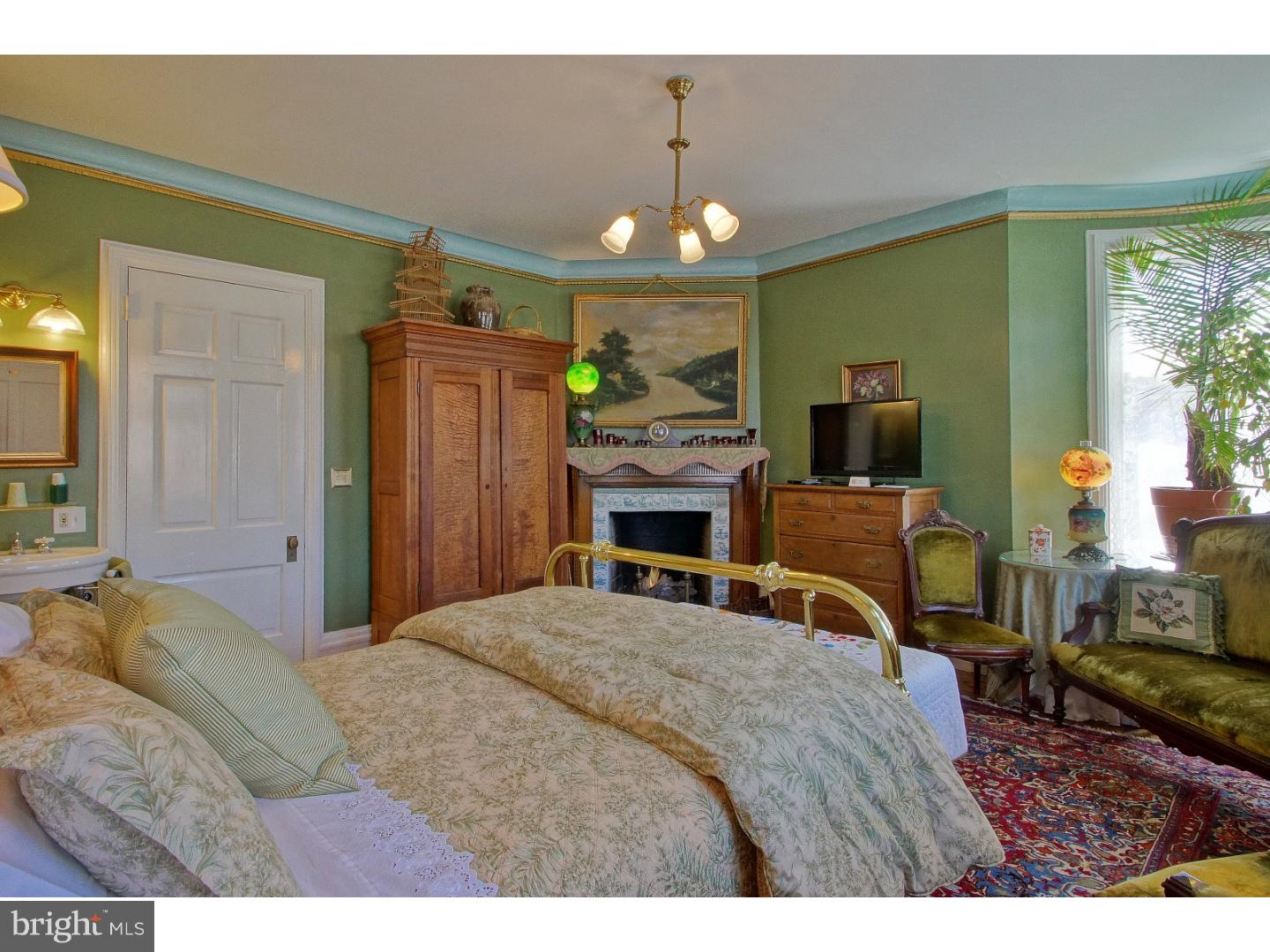 UNIVERSITY CITY - Residential