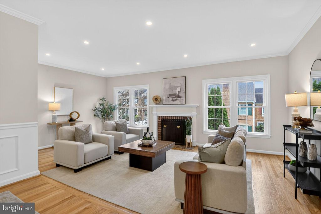 Photo of 3005 Meeting Street, FALLS CHURCH, VA 22044 (MLS # VAFX2301004)