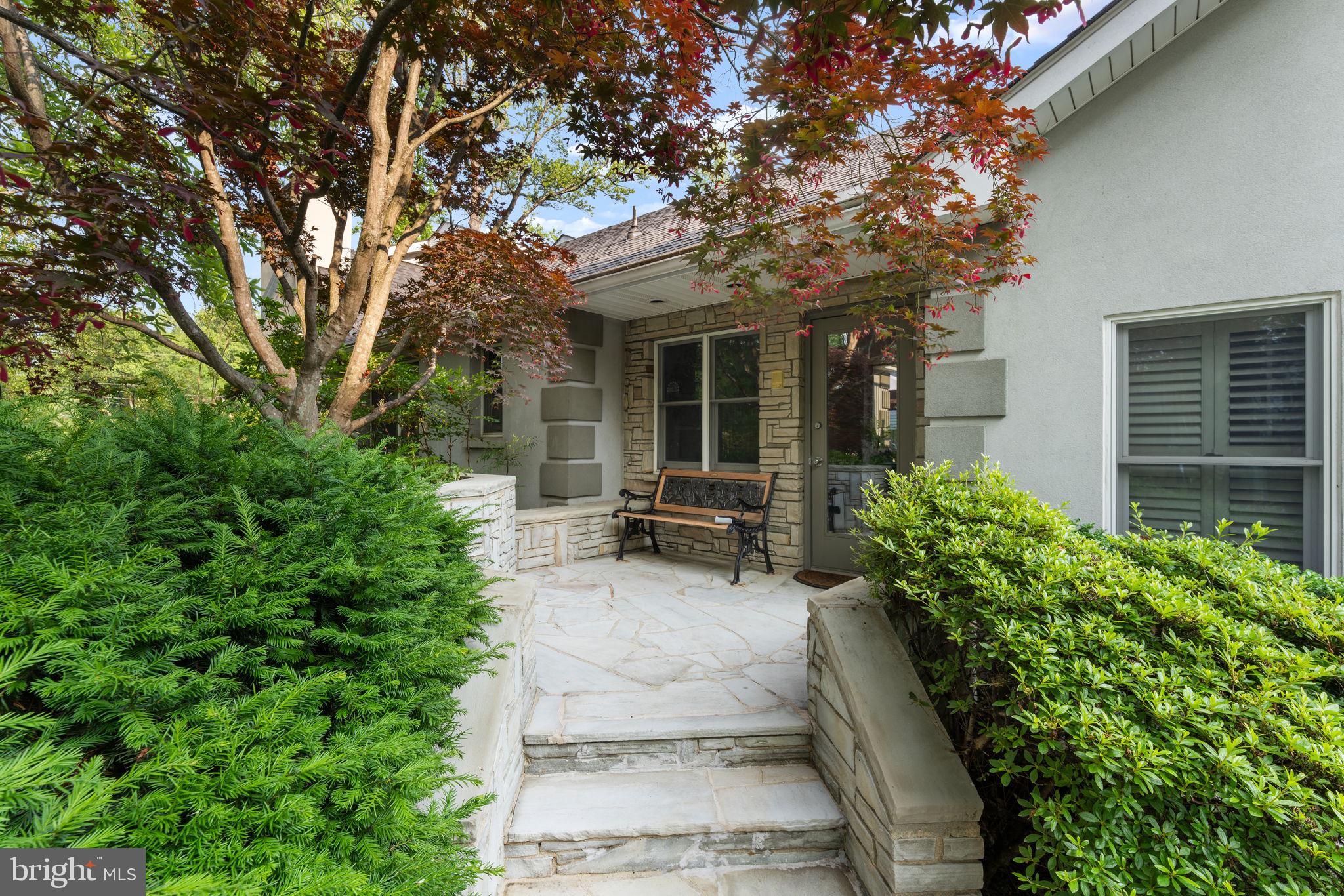 3042 CEDAR LANE