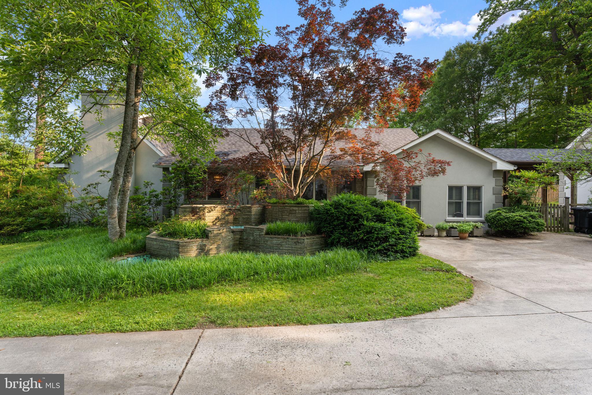 3042 CEDAR LANE
