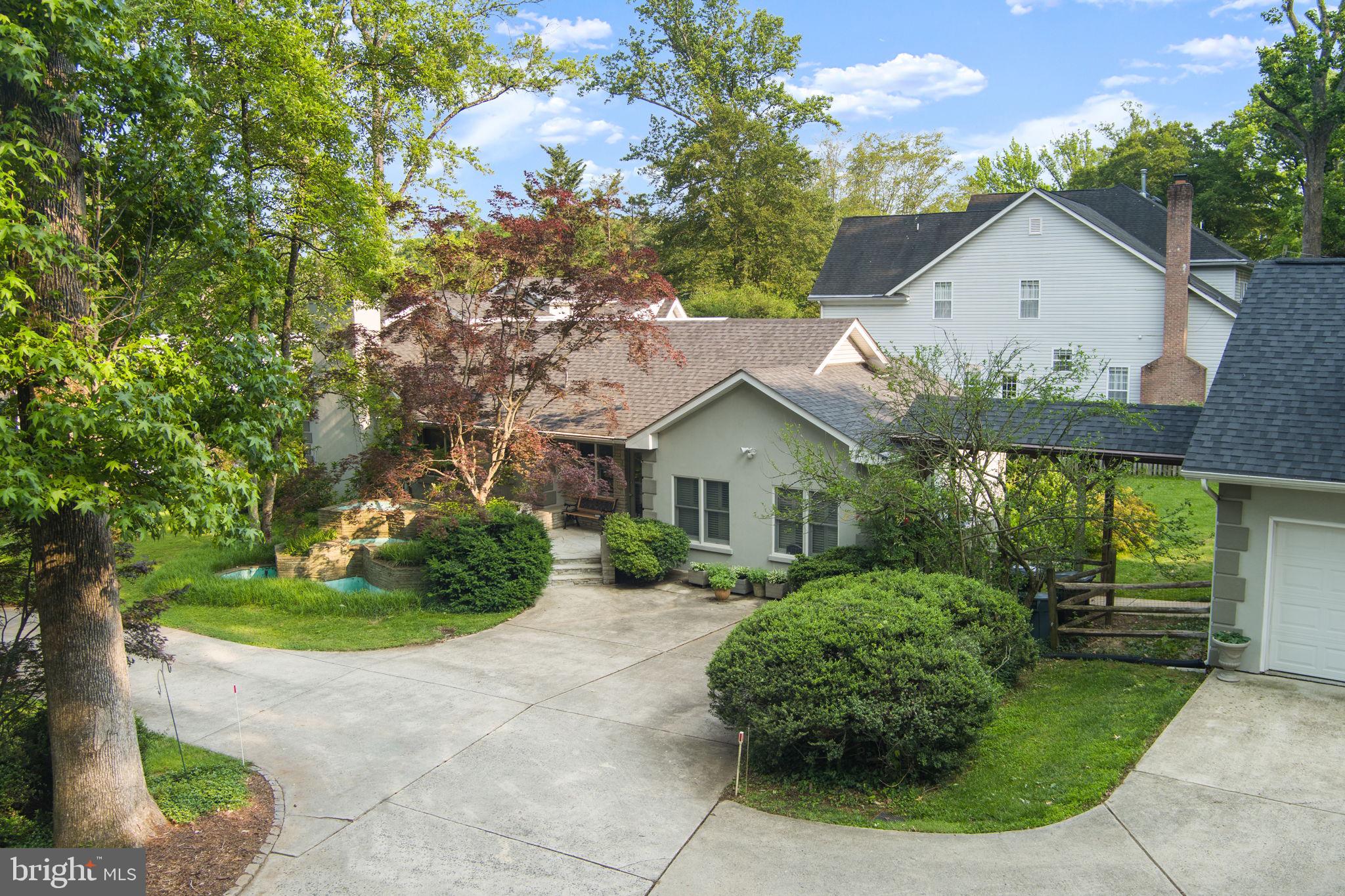3042 CEDAR LANE
