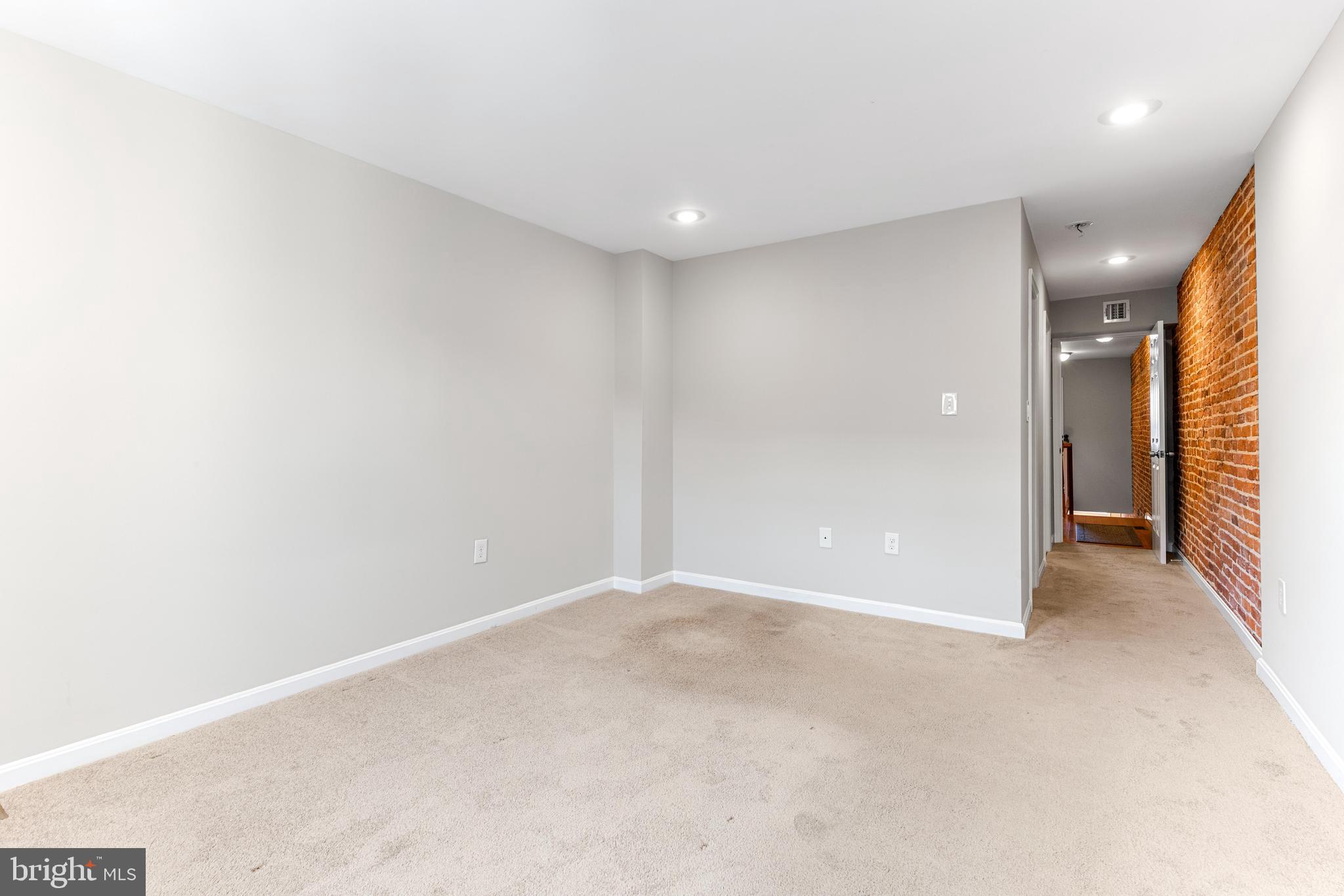 FEDERAL HILL HISTORIC DISTRICT - Residential Lease