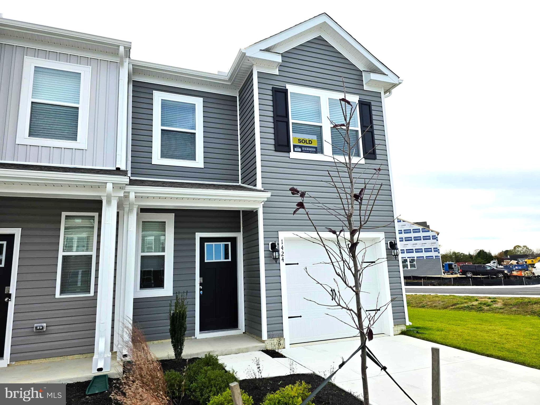 HERITAGE TRACE - Residential Lease