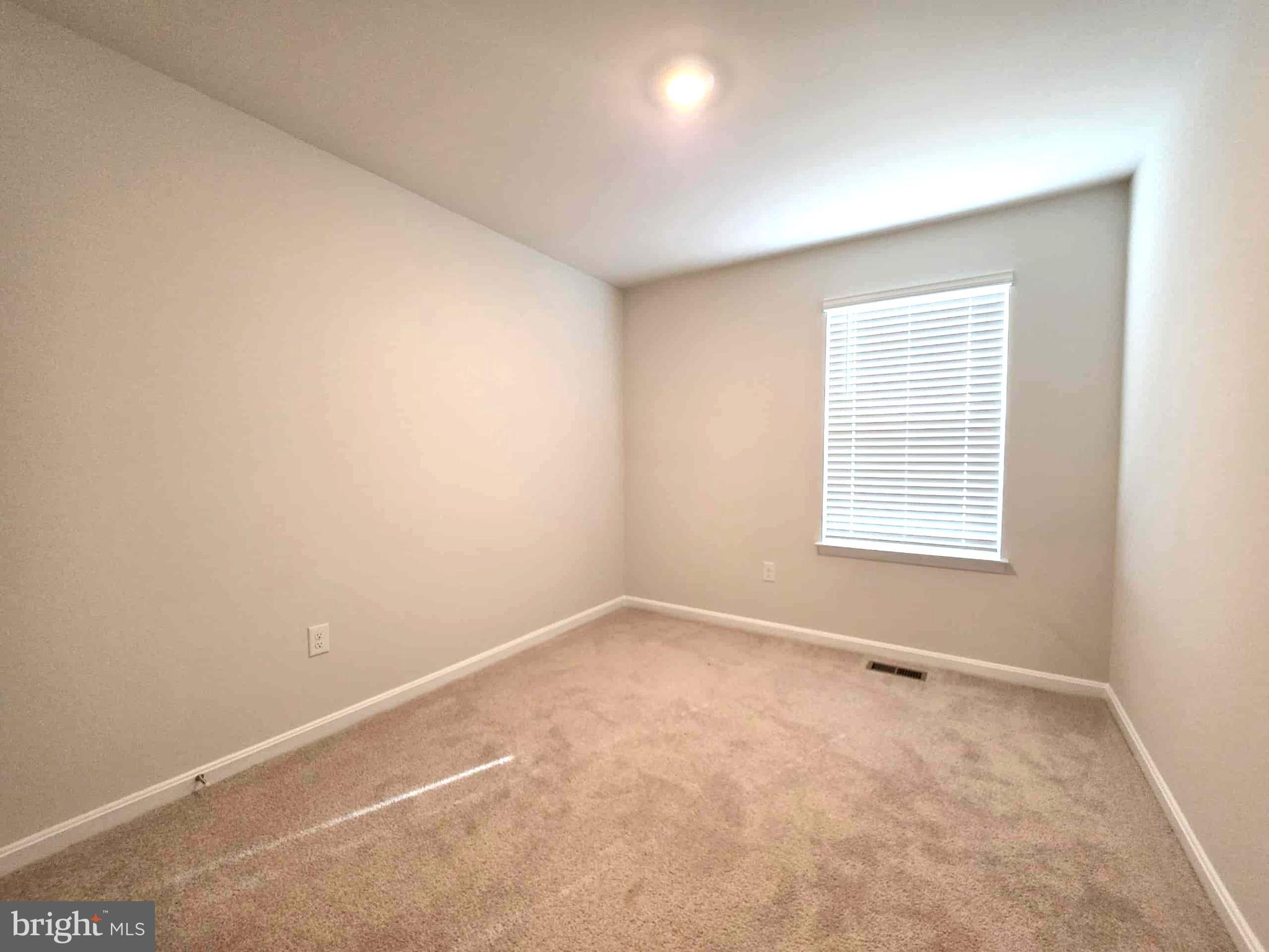 HERITAGE TRACE - Residential Lease