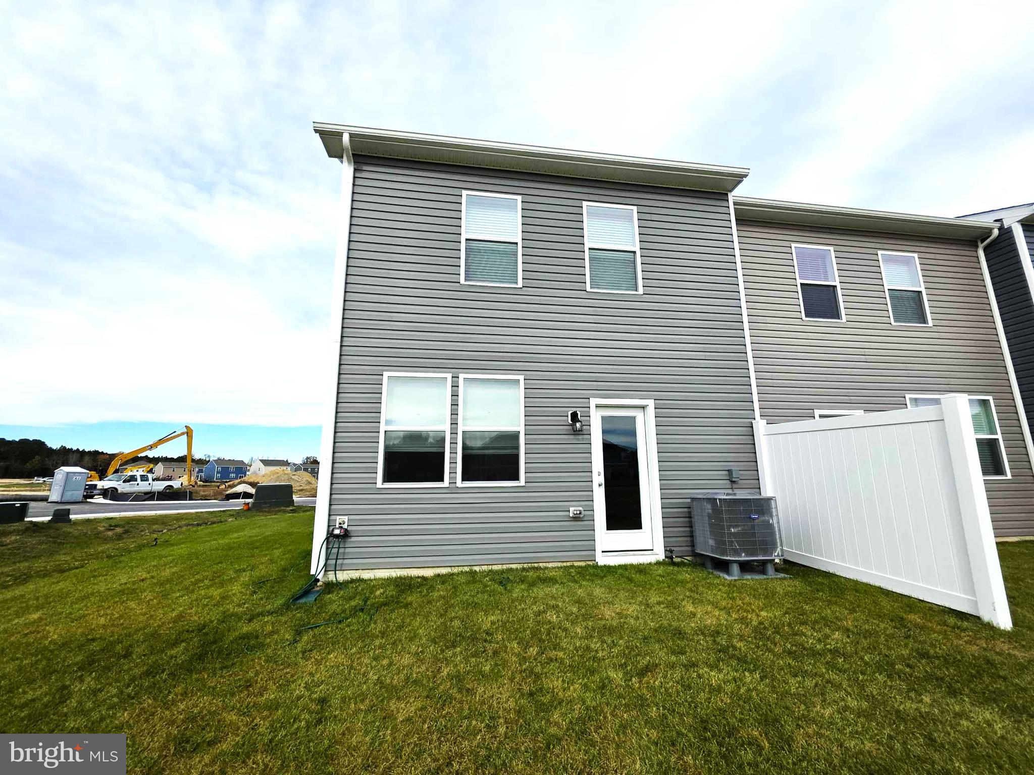 HERITAGE TRACE - Residential Lease