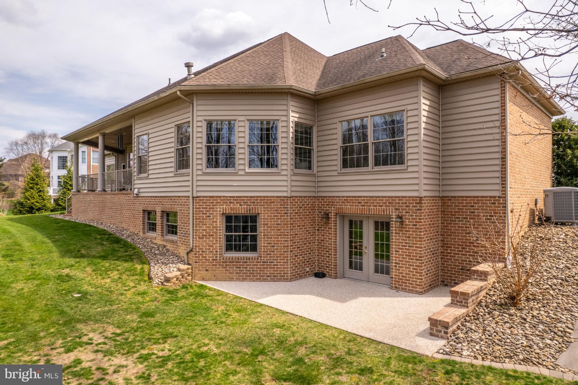 2368 CASTLEGREEN DRIVE