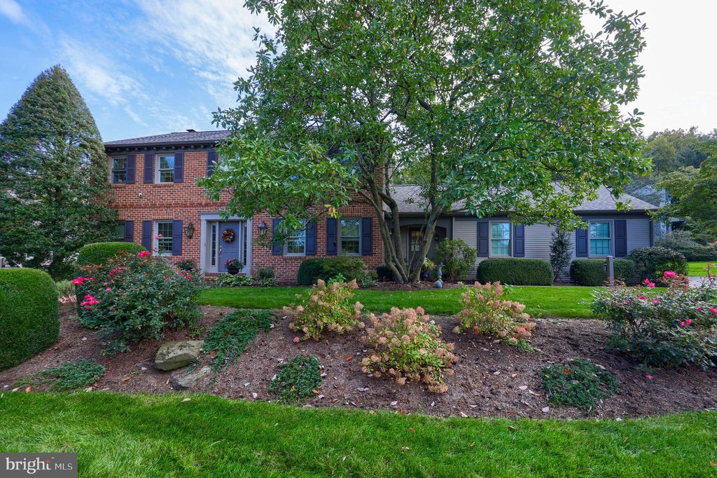 Photo of 2600 Woodview Drive, LANCASTER, PA 17601 (MLS # PALA2077528)