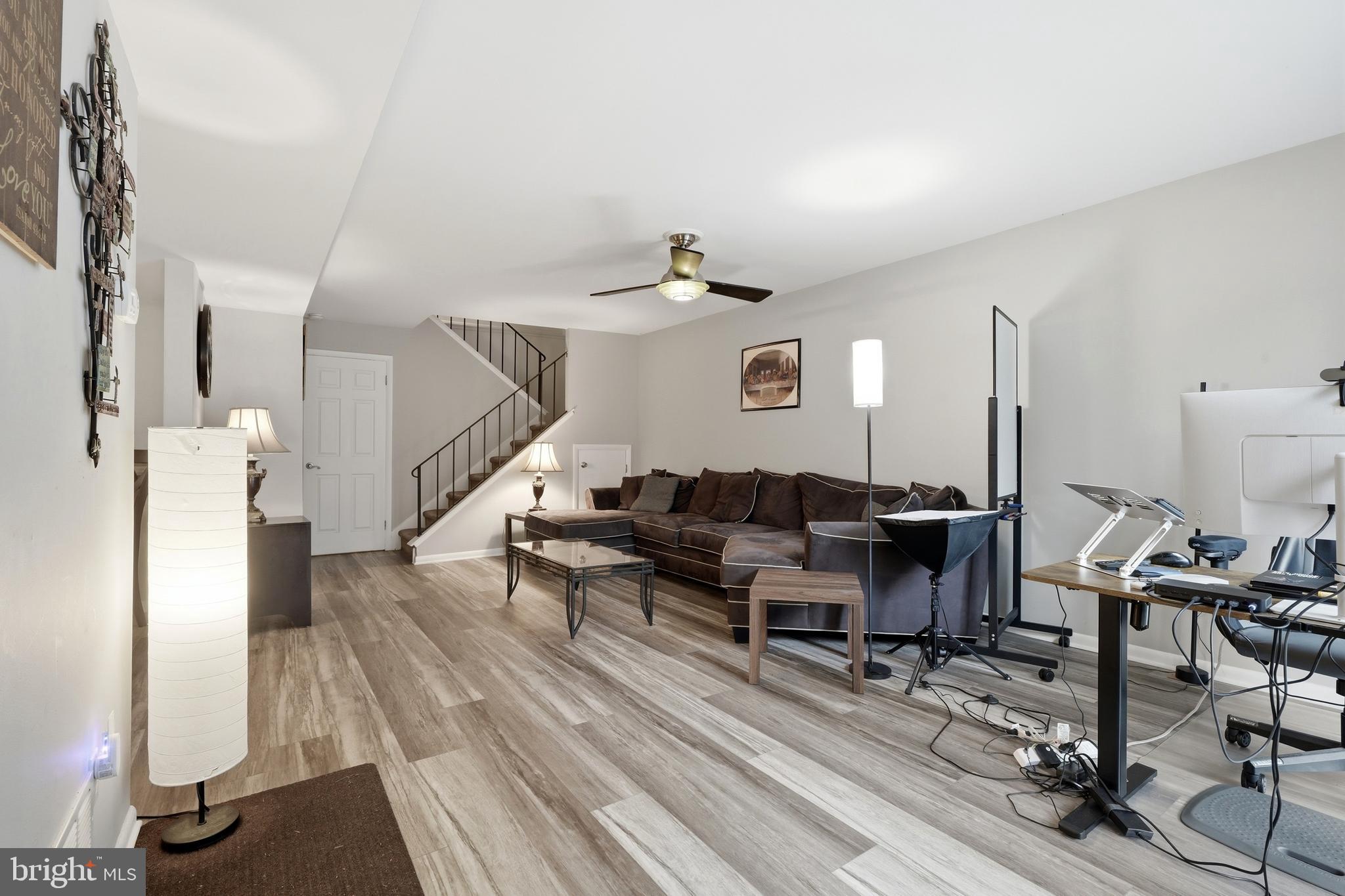 120 SUMMIT HOUSE 120
