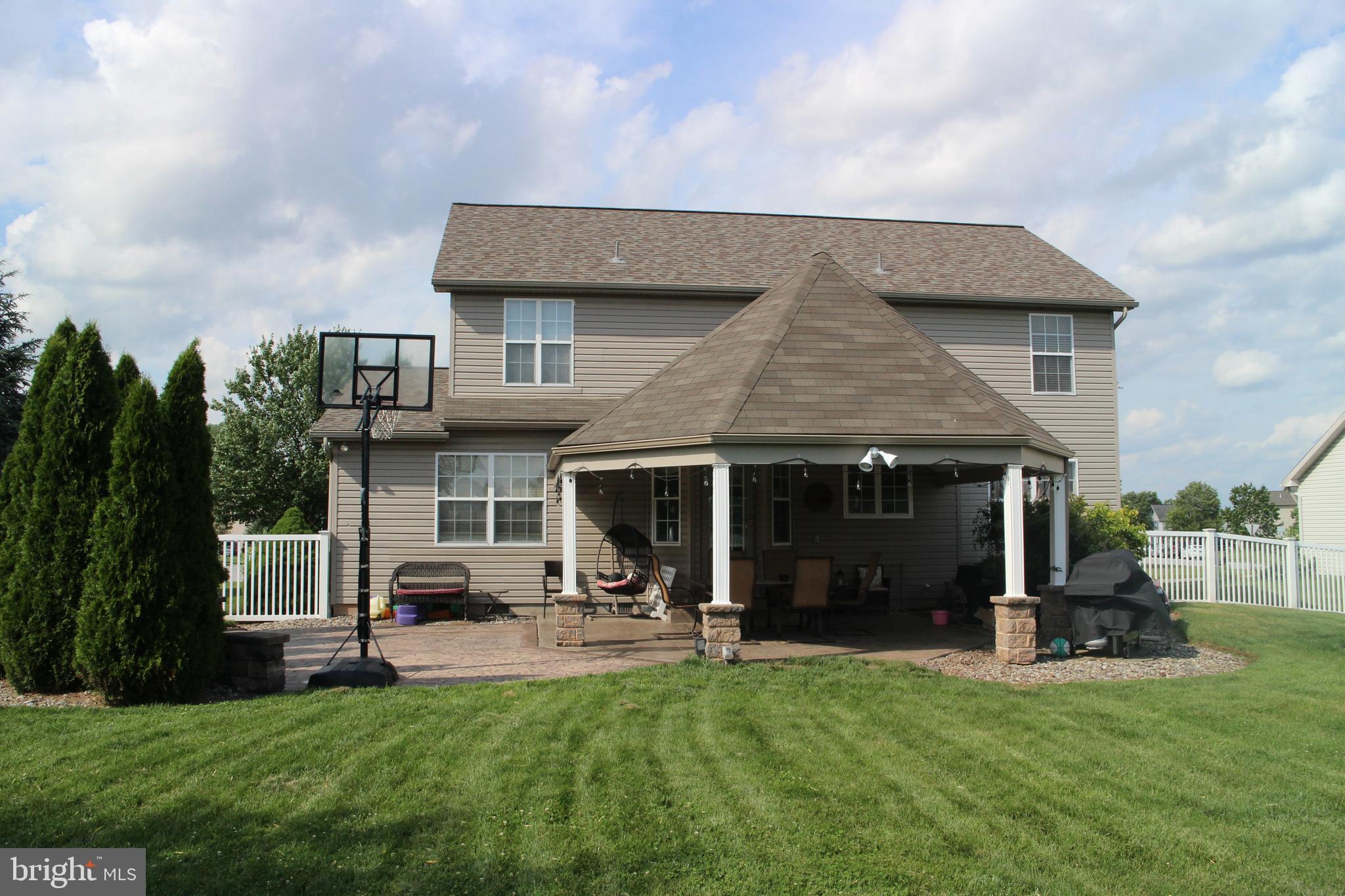 BRIAR BEND - Residential