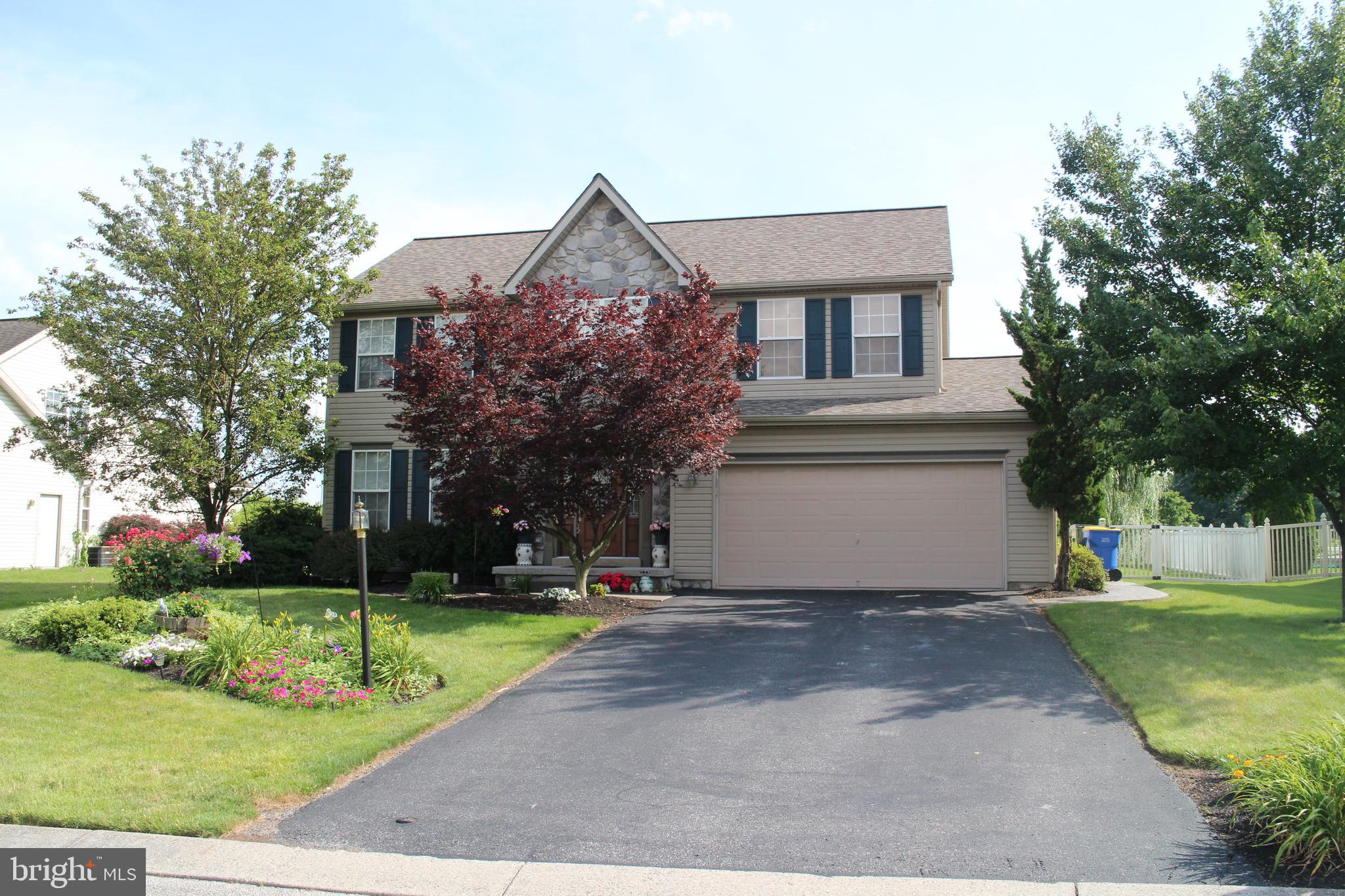BRIAR BEND - Residential