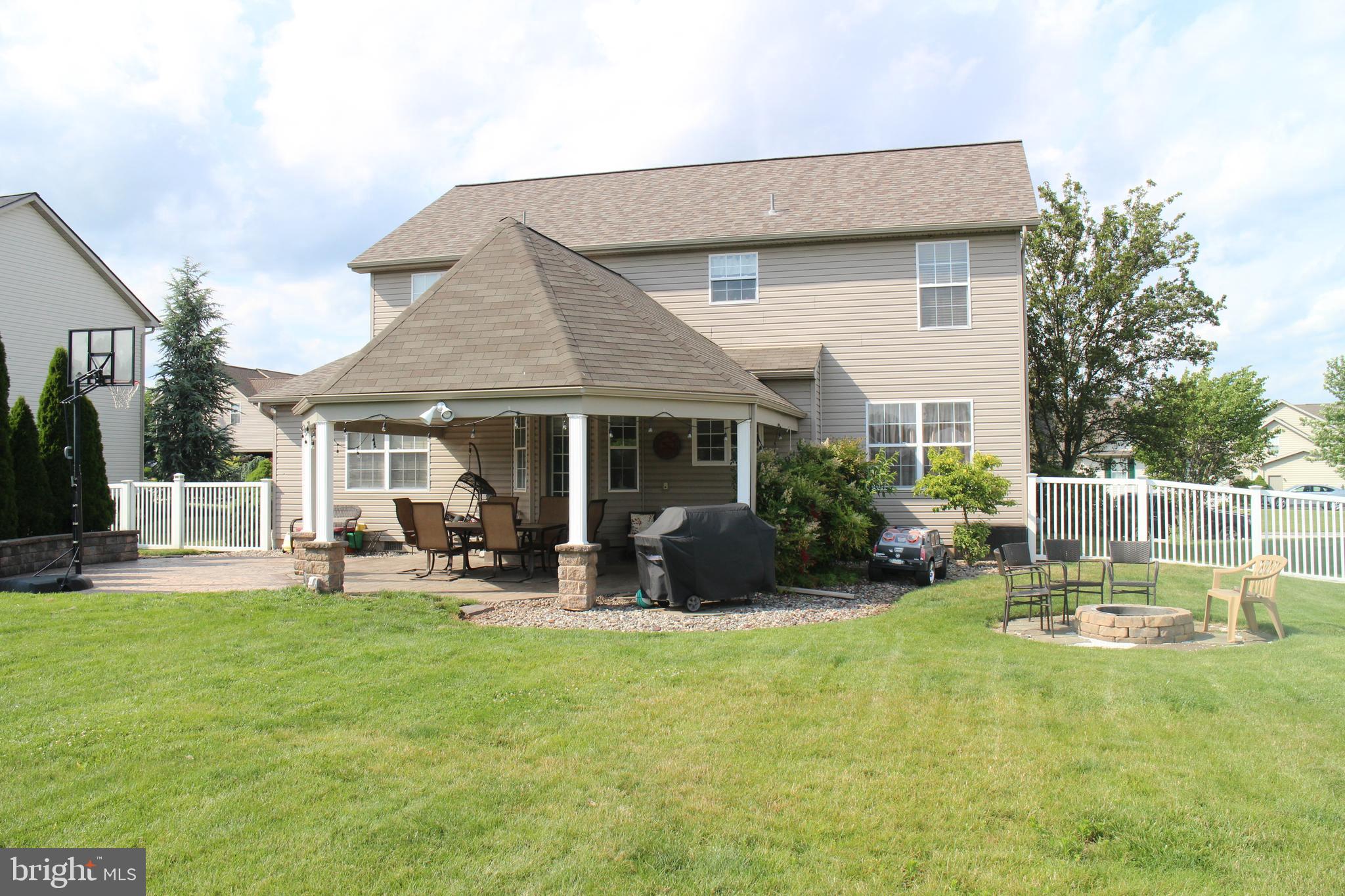 BRIAR BEND - Residential