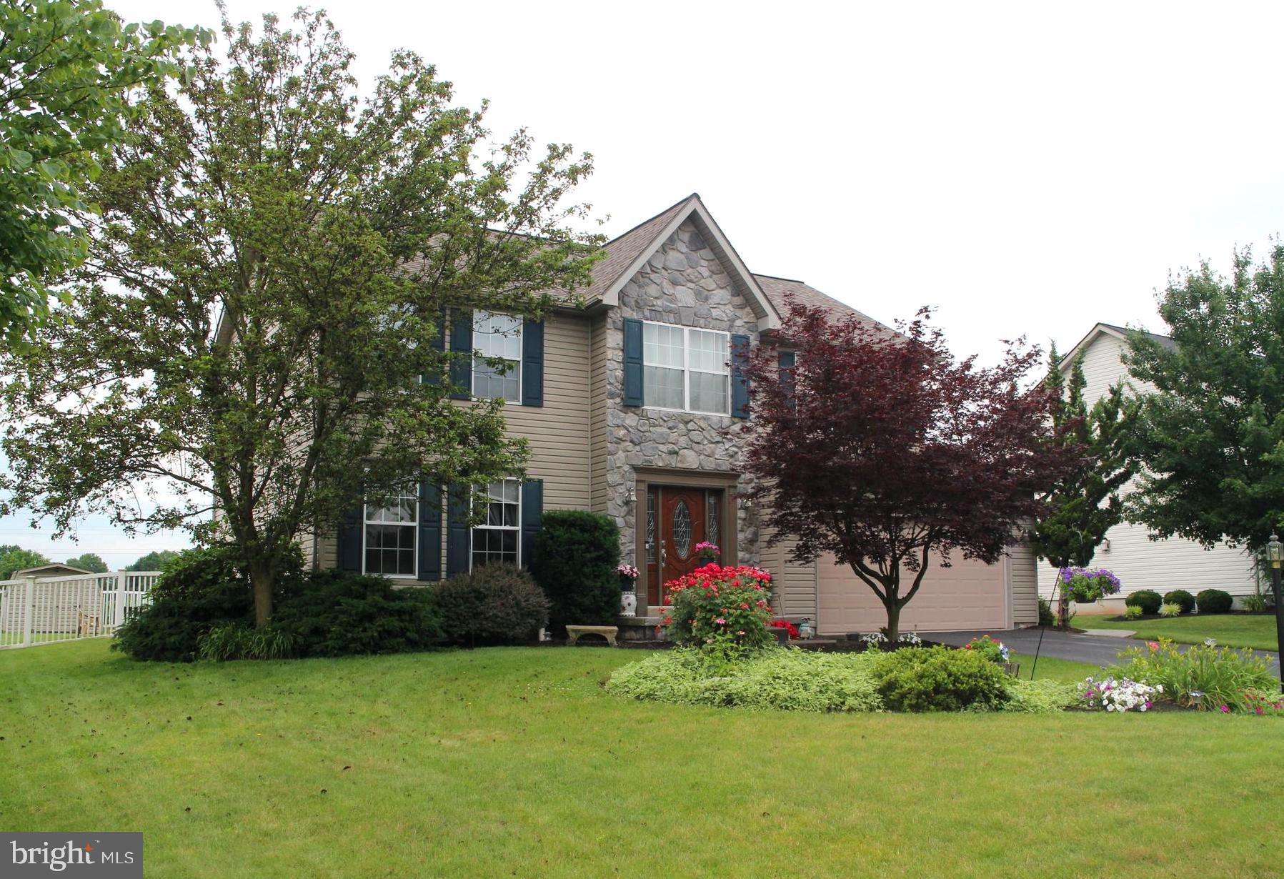 BRIAR BEND - Residential