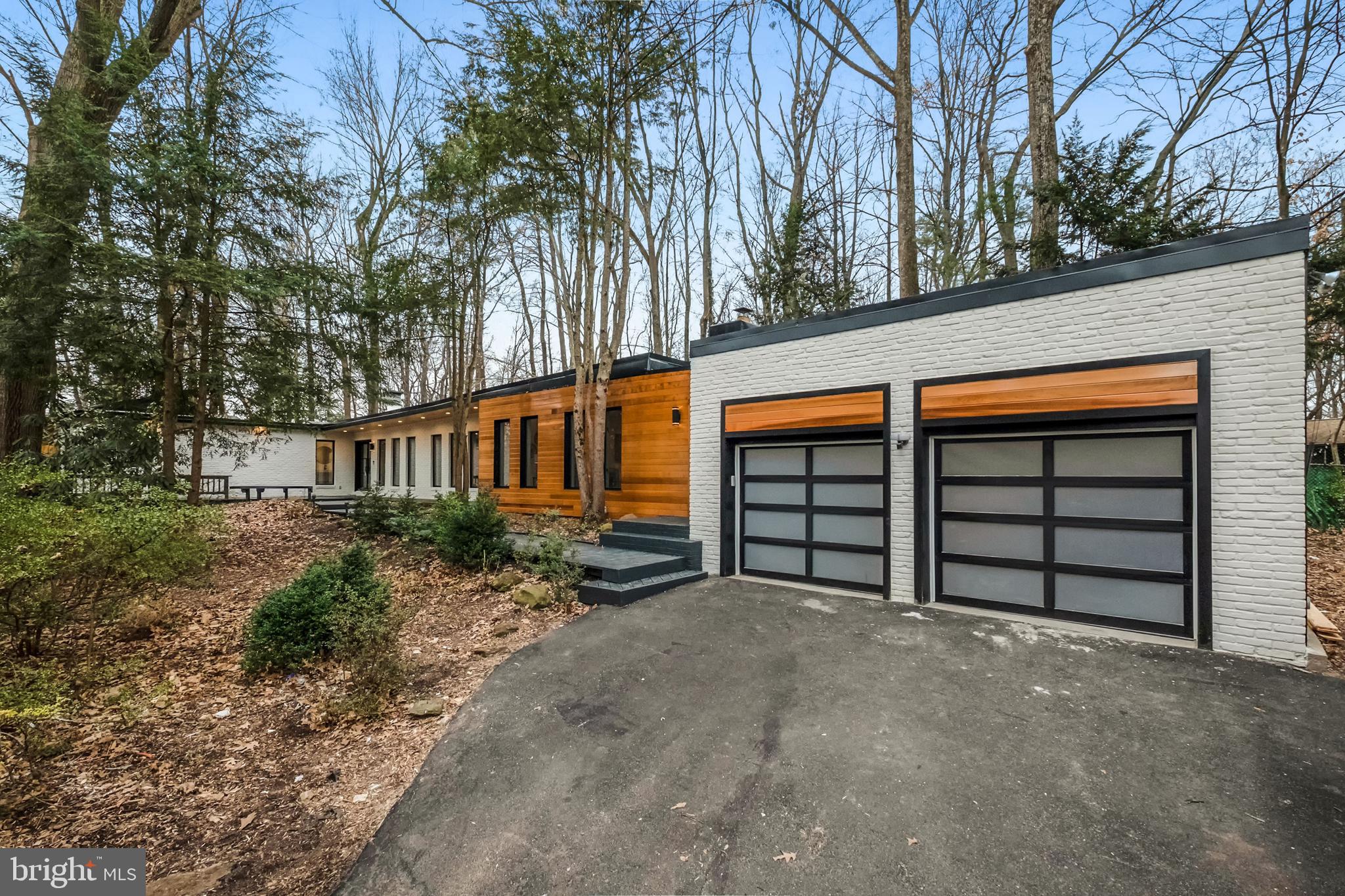 POTOMAC OUTSIDE - Residential