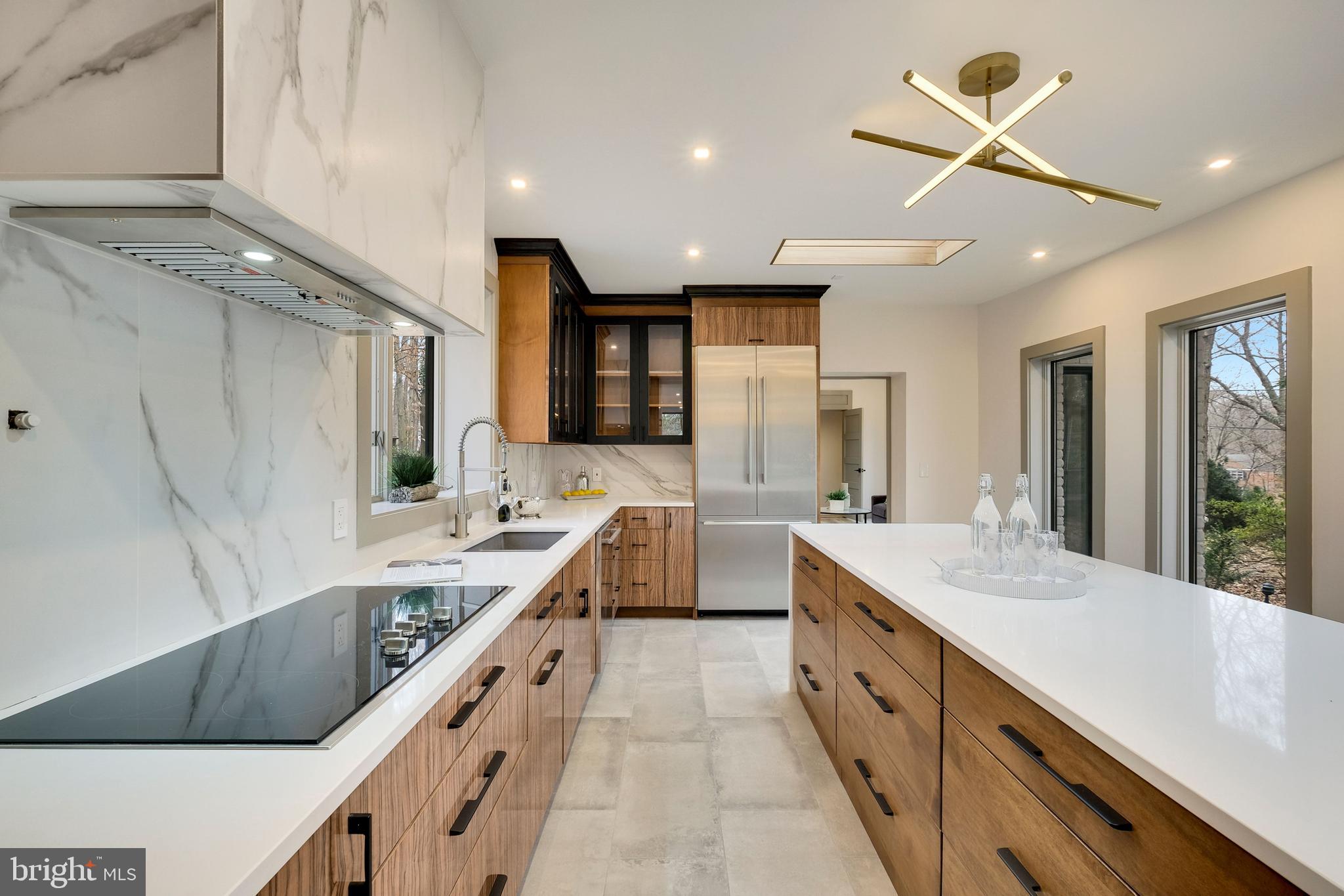 POTOMAC OUTSIDE - Residential