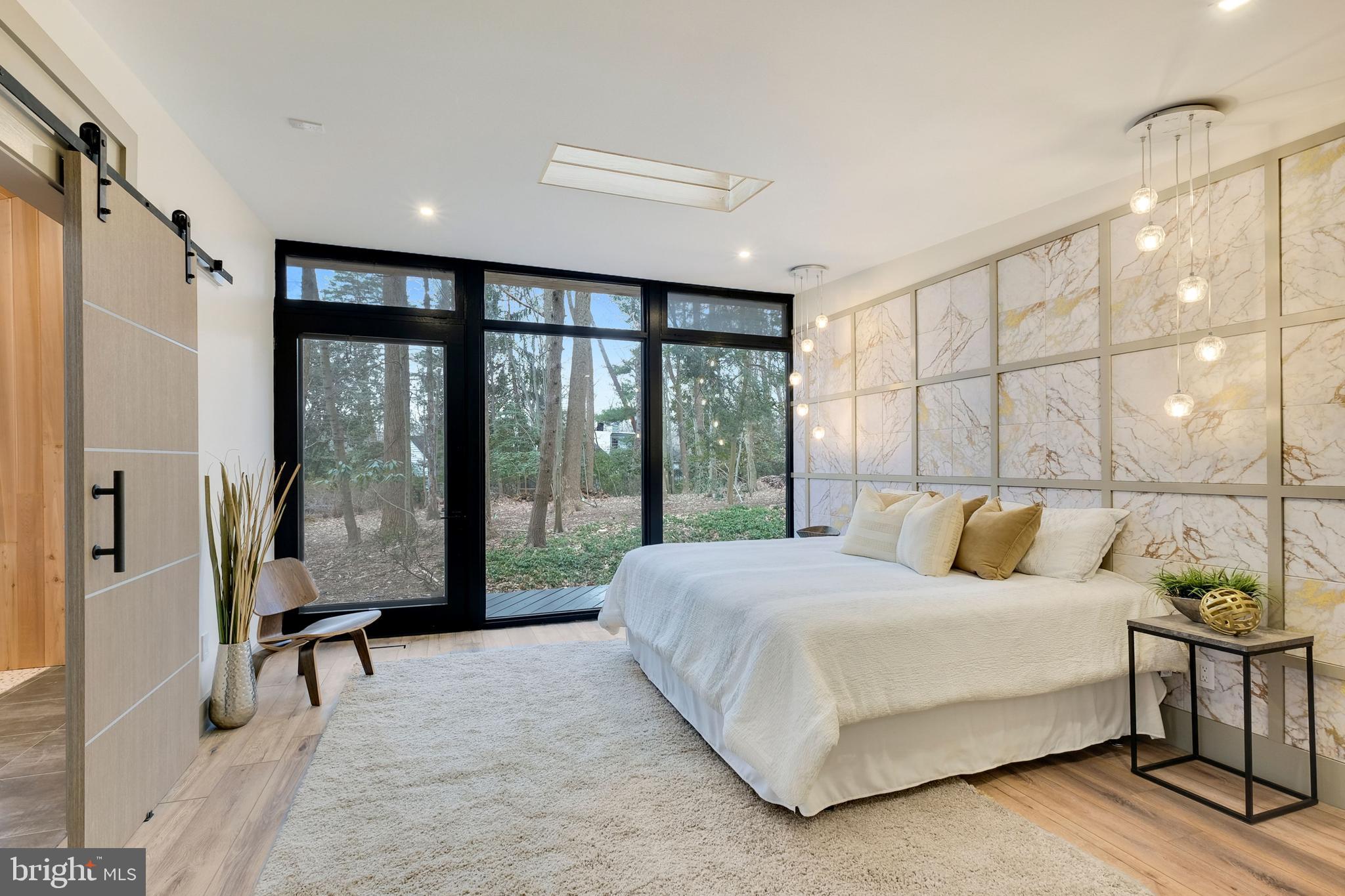 POTOMAC OUTSIDE - Residential