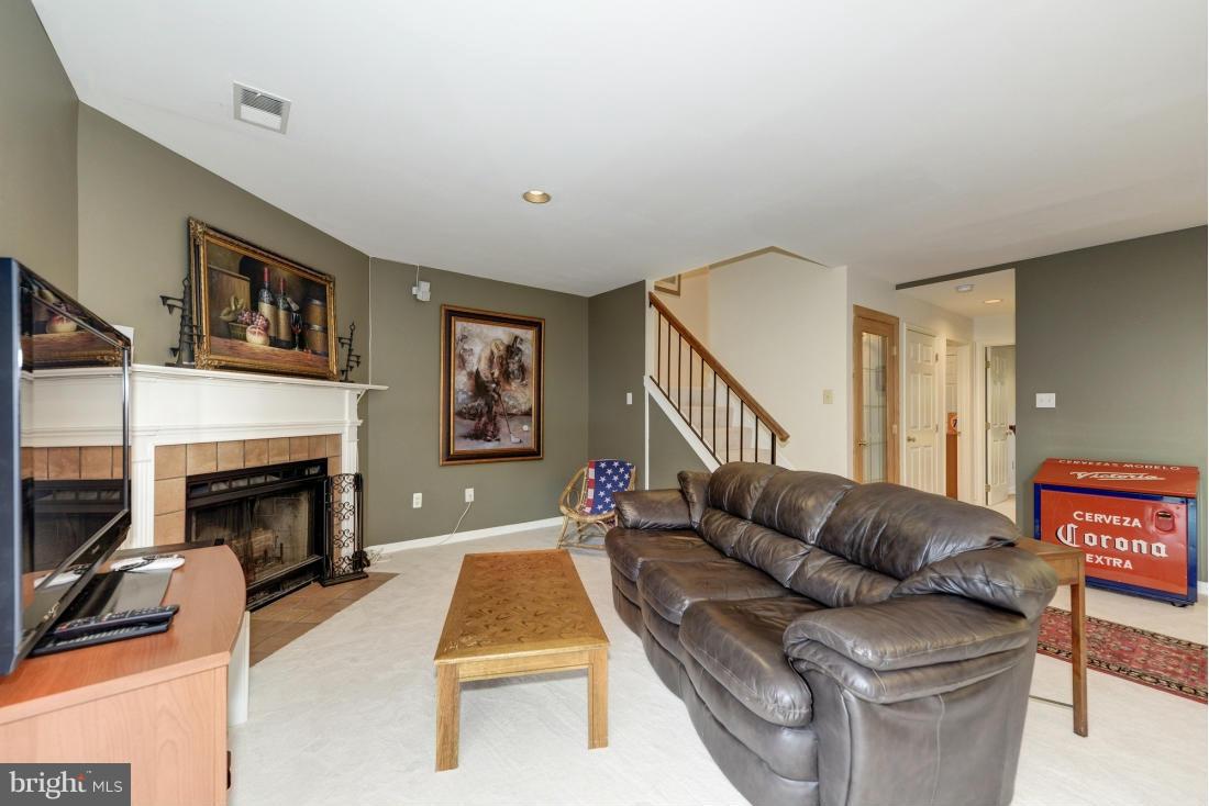 TREEBROOKE CONDOMINIUM - Residential