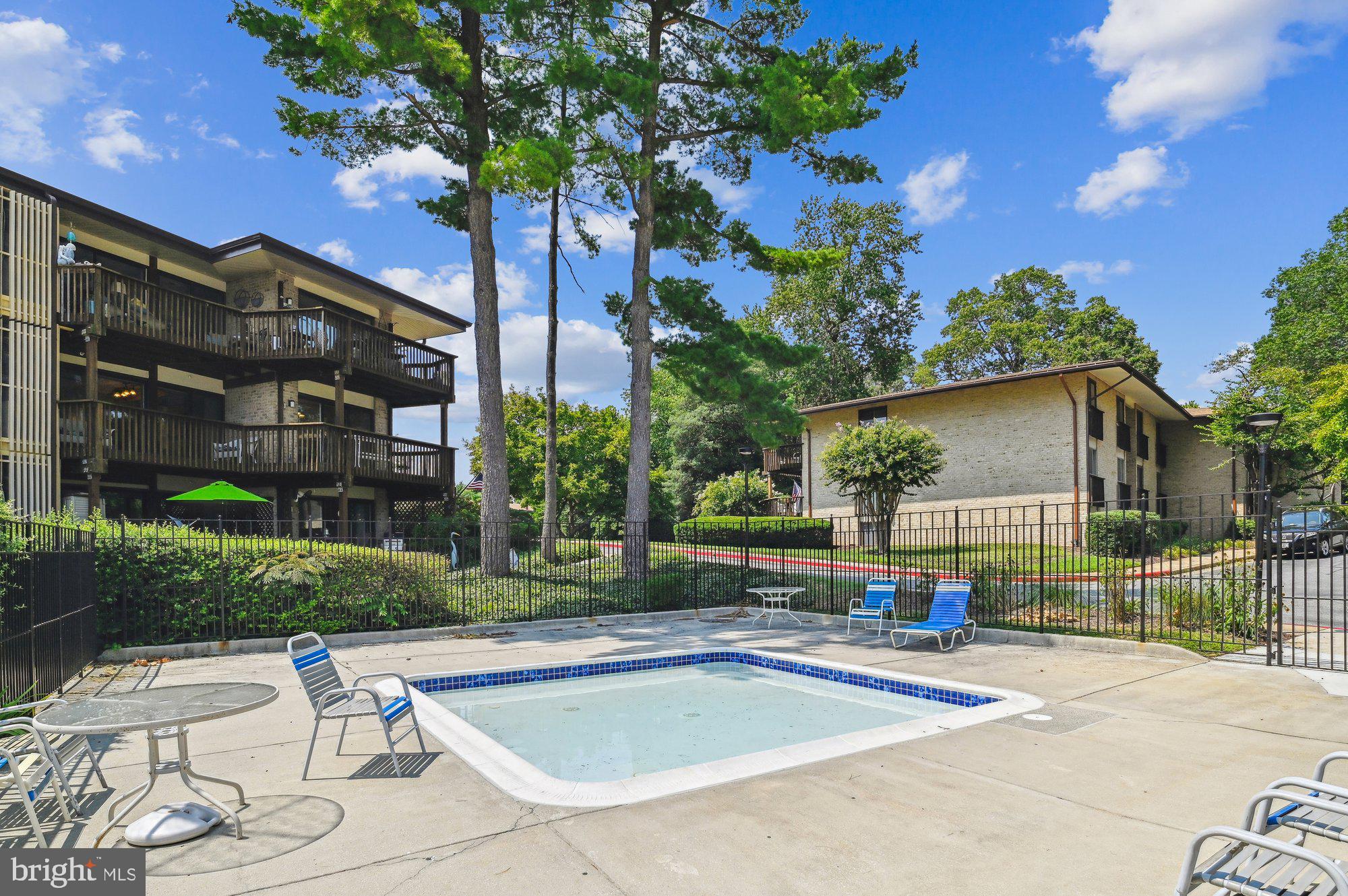 SEVERN HOUSE - Residential